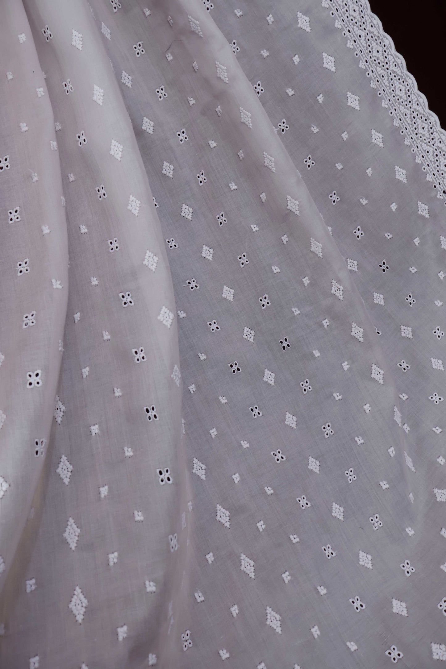 Embroidered Lawn Full Size Shawl 3849M