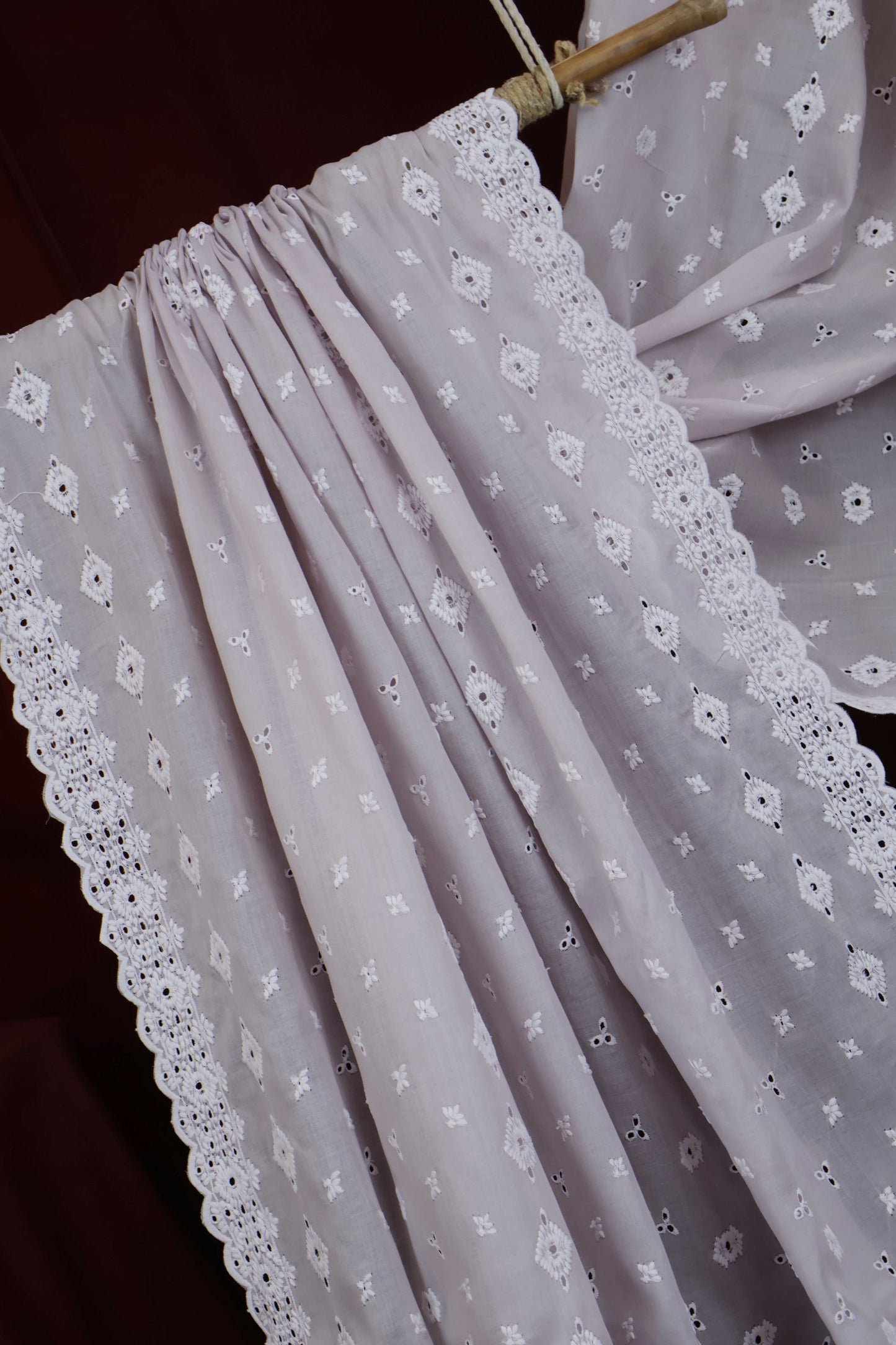 Embroidered Lawn Full Size Shawl 3849L