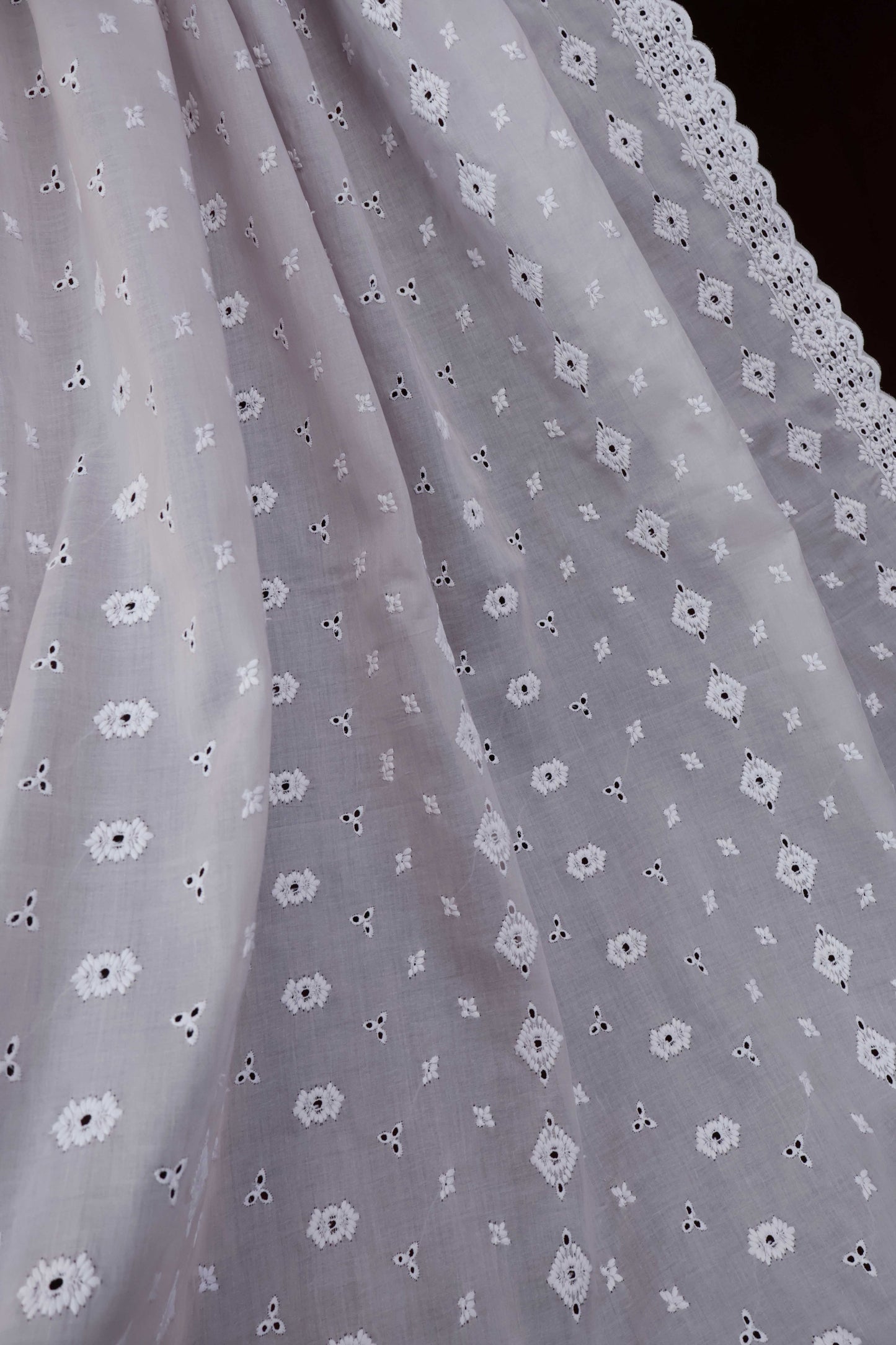 Embroidered Lawn Full Size Shawl 3849L