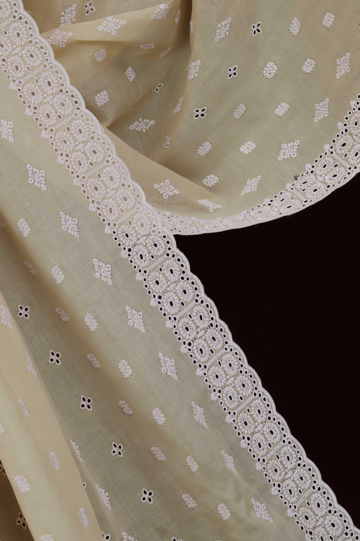 Embroidered Lawn Shawl HLSH214