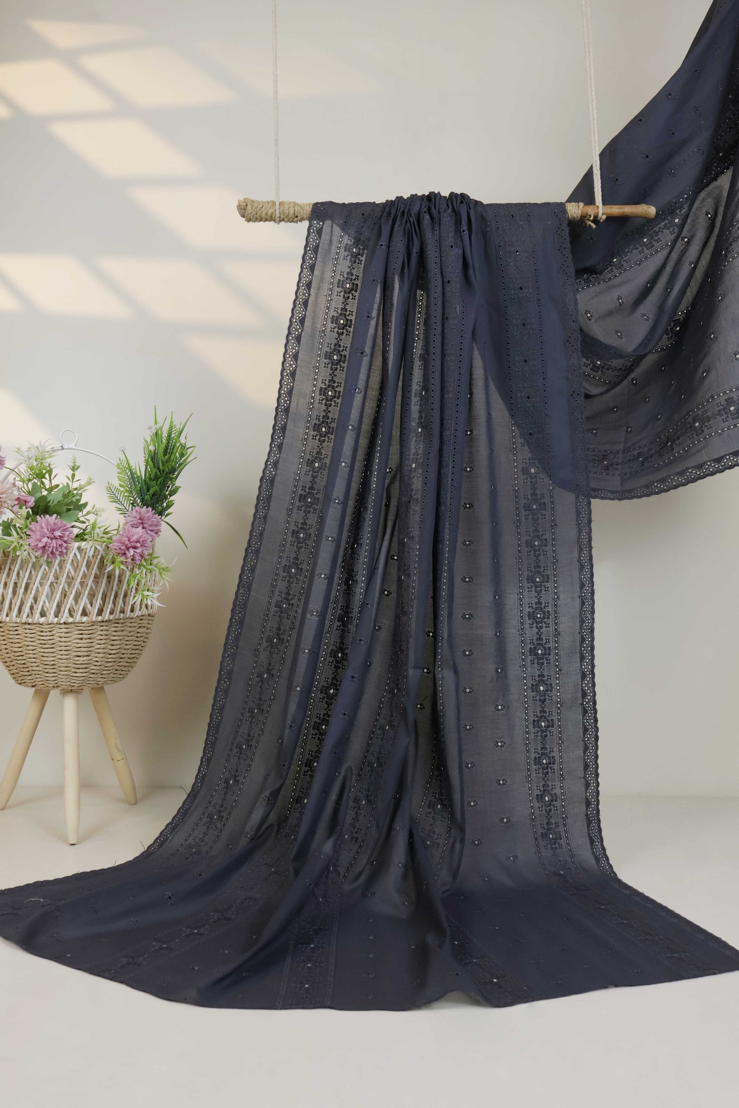 Embroidered Lawn Full Size Shawl 1477G