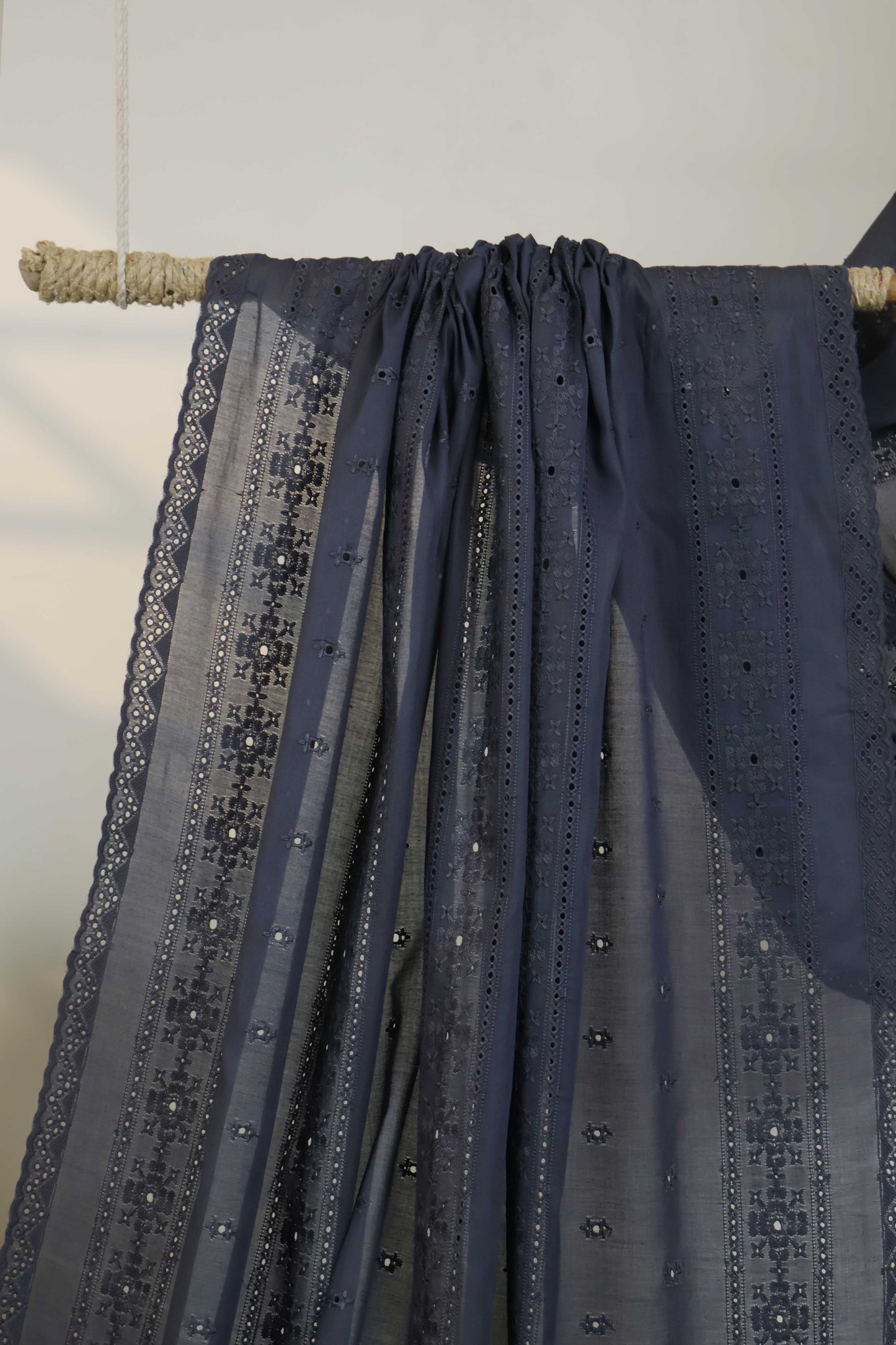 Embroidered Lawn Full Size Shawl 1477G