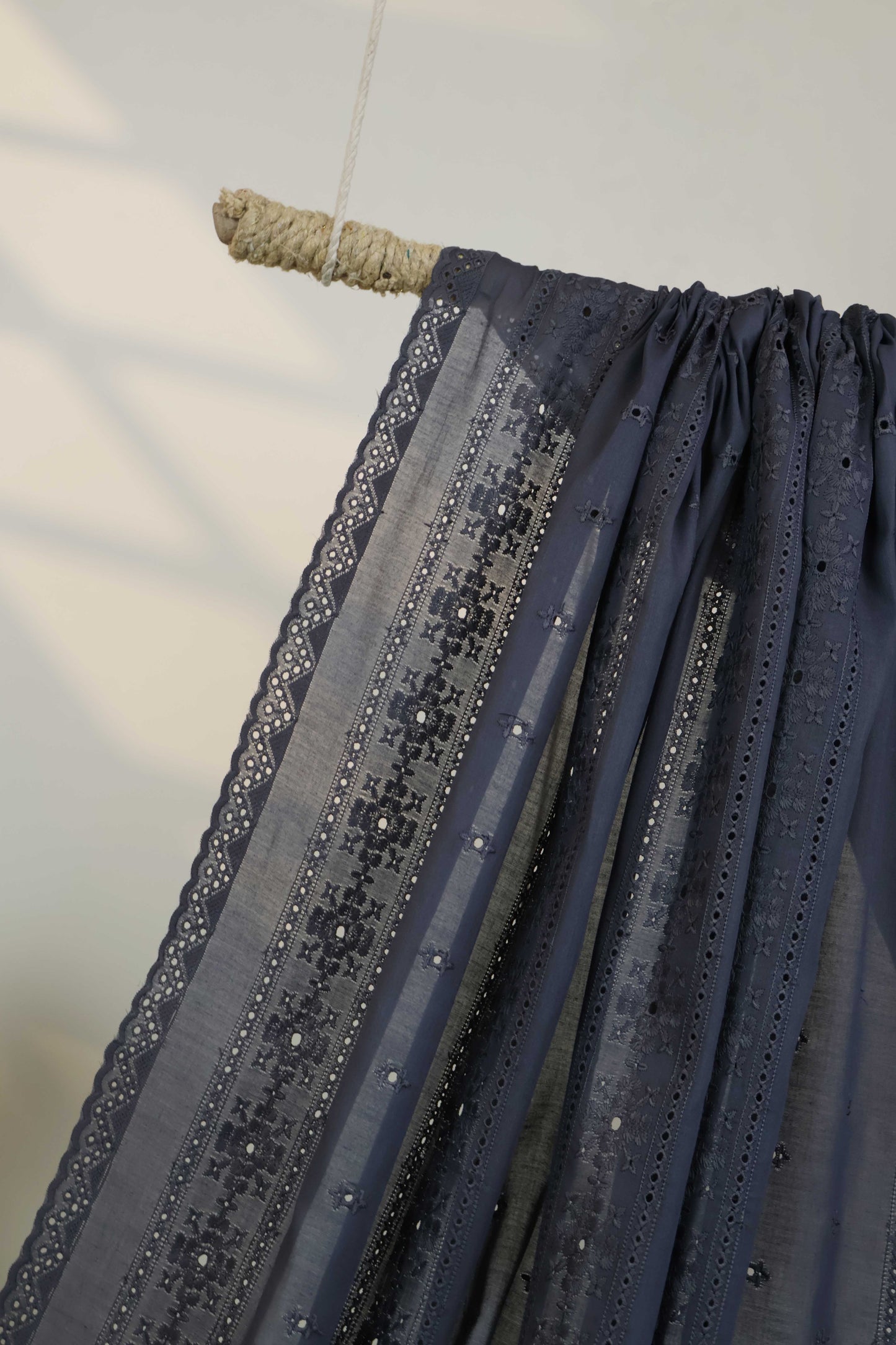 Embroidered Lawn Full Size Shawl 1477G