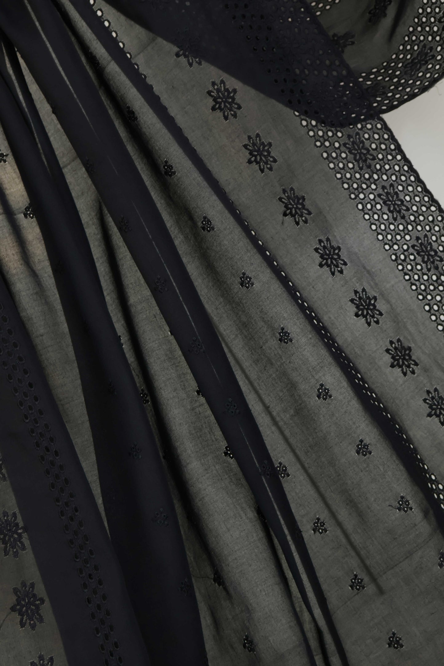 Embroidered Lawn Shawl HLSH206