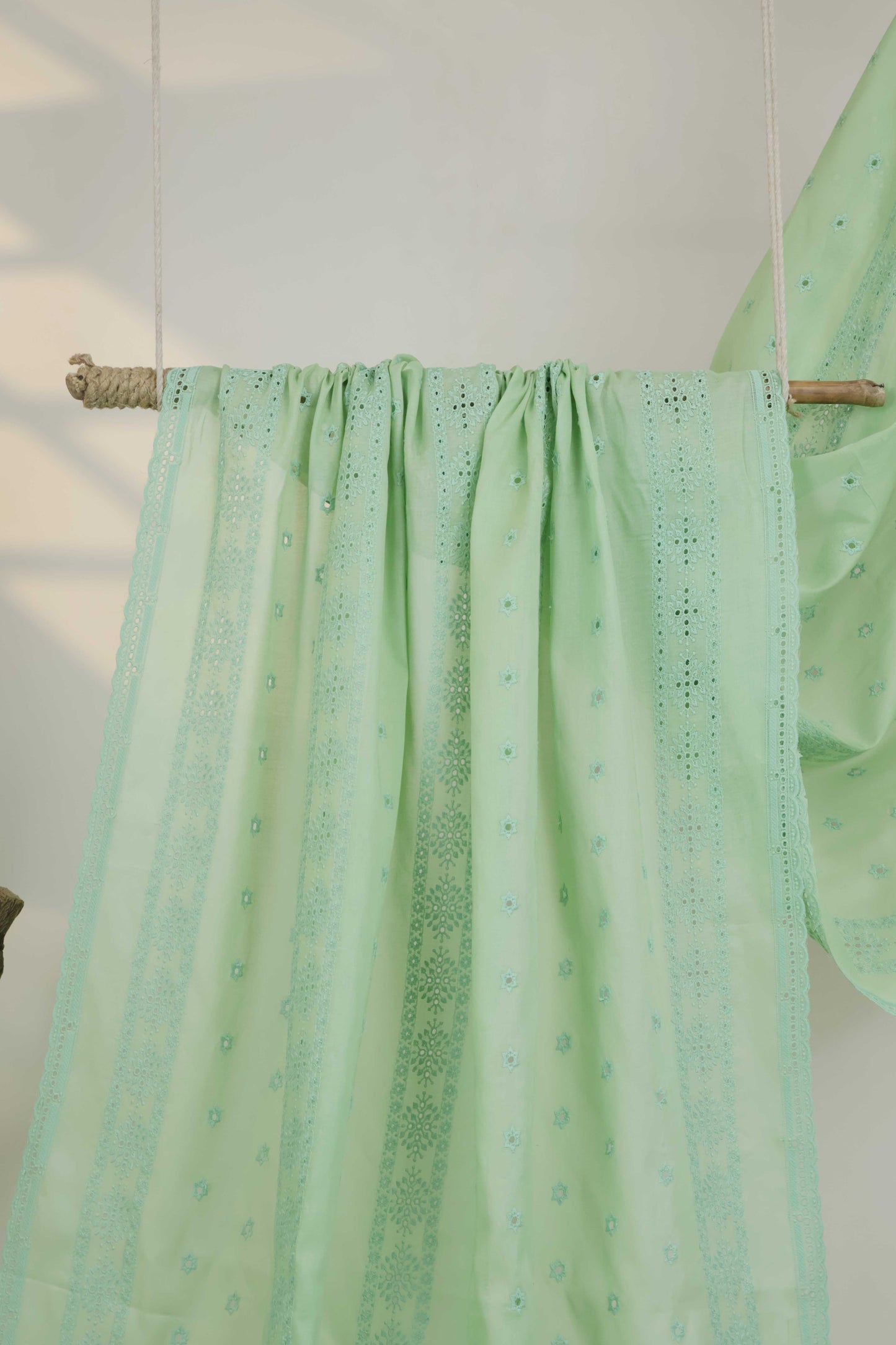 Embroidered Lawn Full Size Shawl 1477H