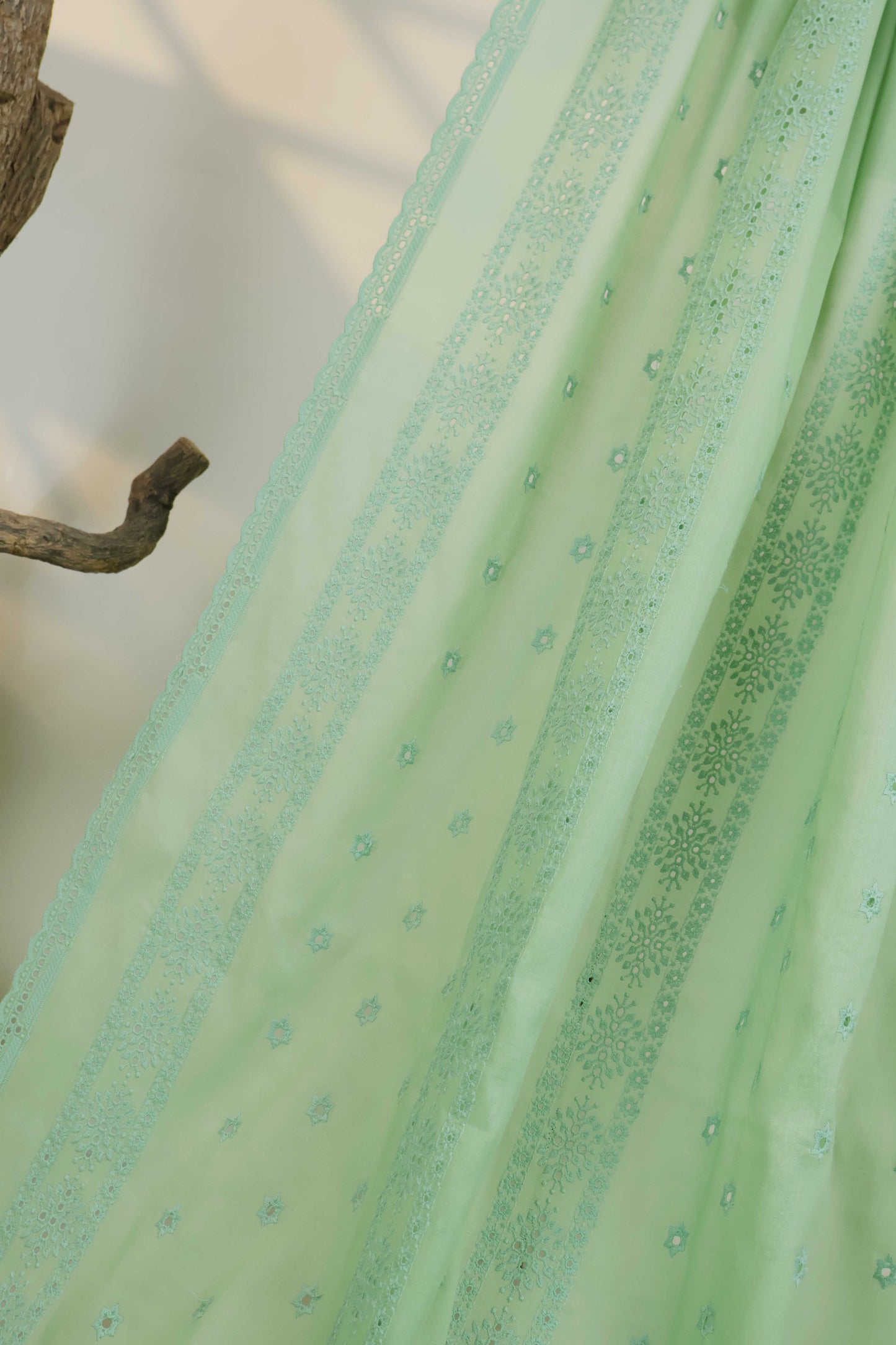 Embroidered Lawn Full Size Shawl 1477H