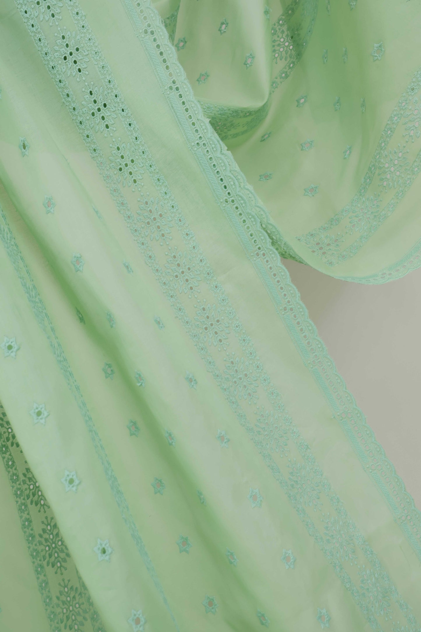 Embroidered Lawn Full Size Shawl 1477H