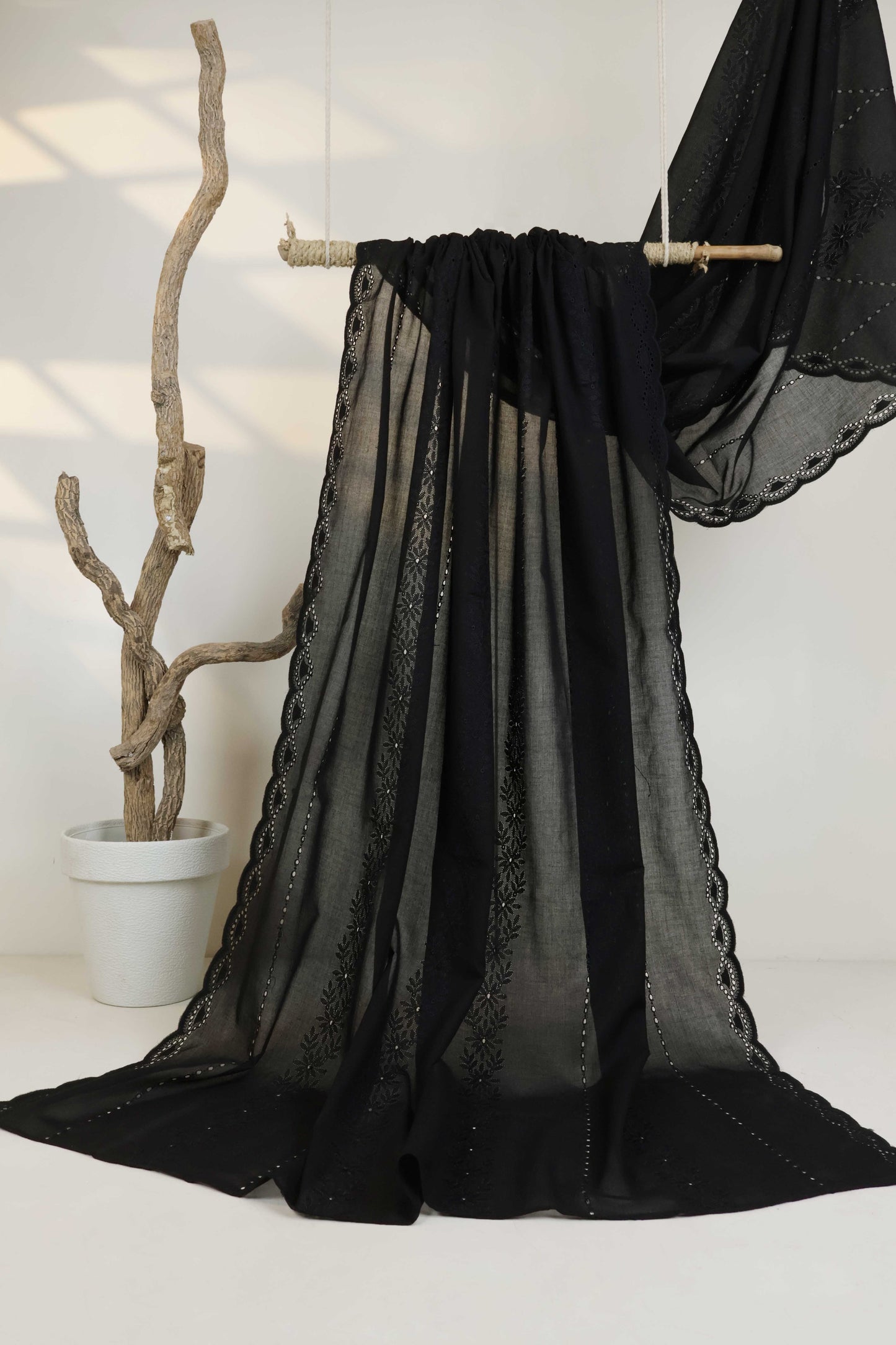 Embroidered Lawn Shawl HLSH226