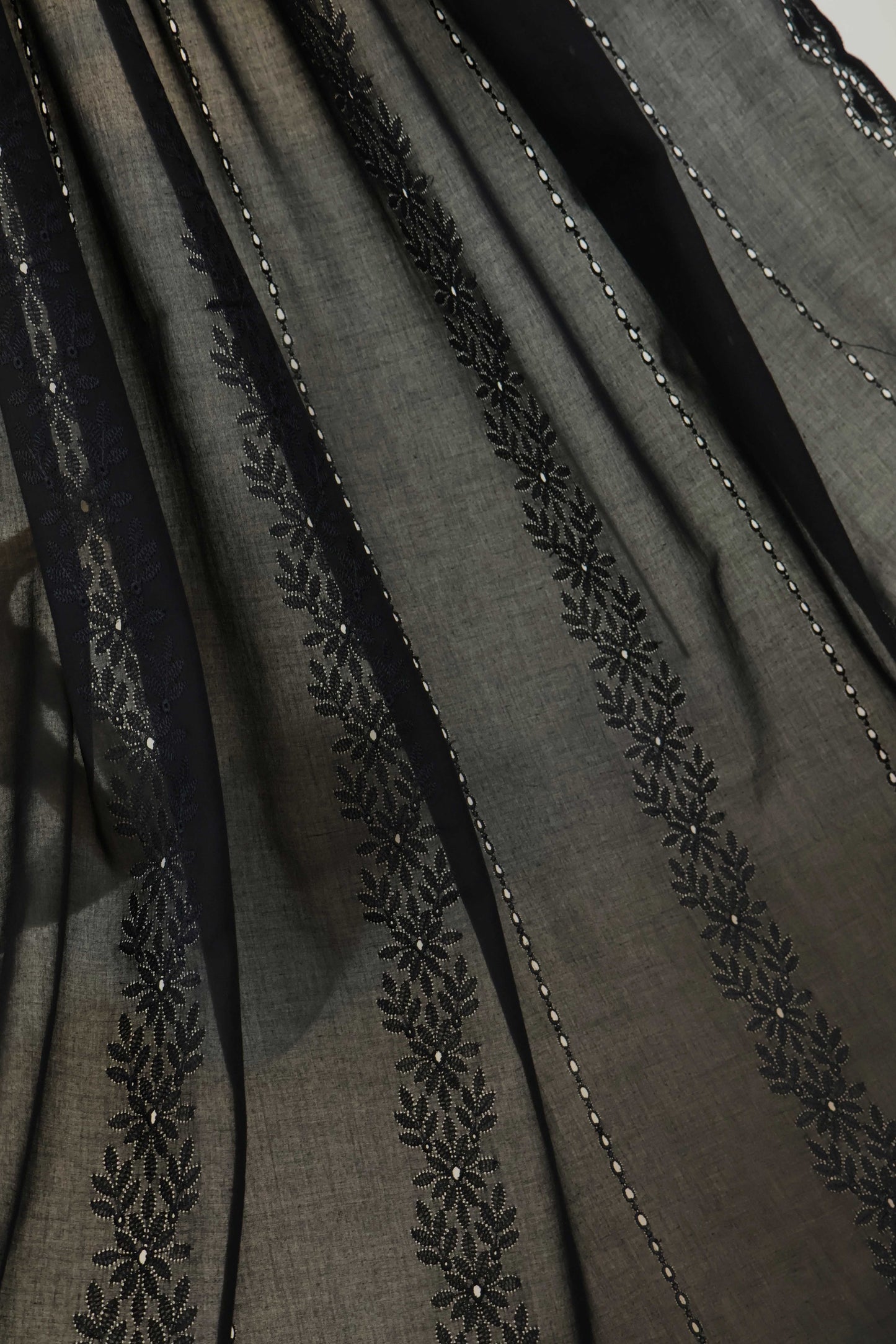 Embroidered Lawn Shawl HLSH226