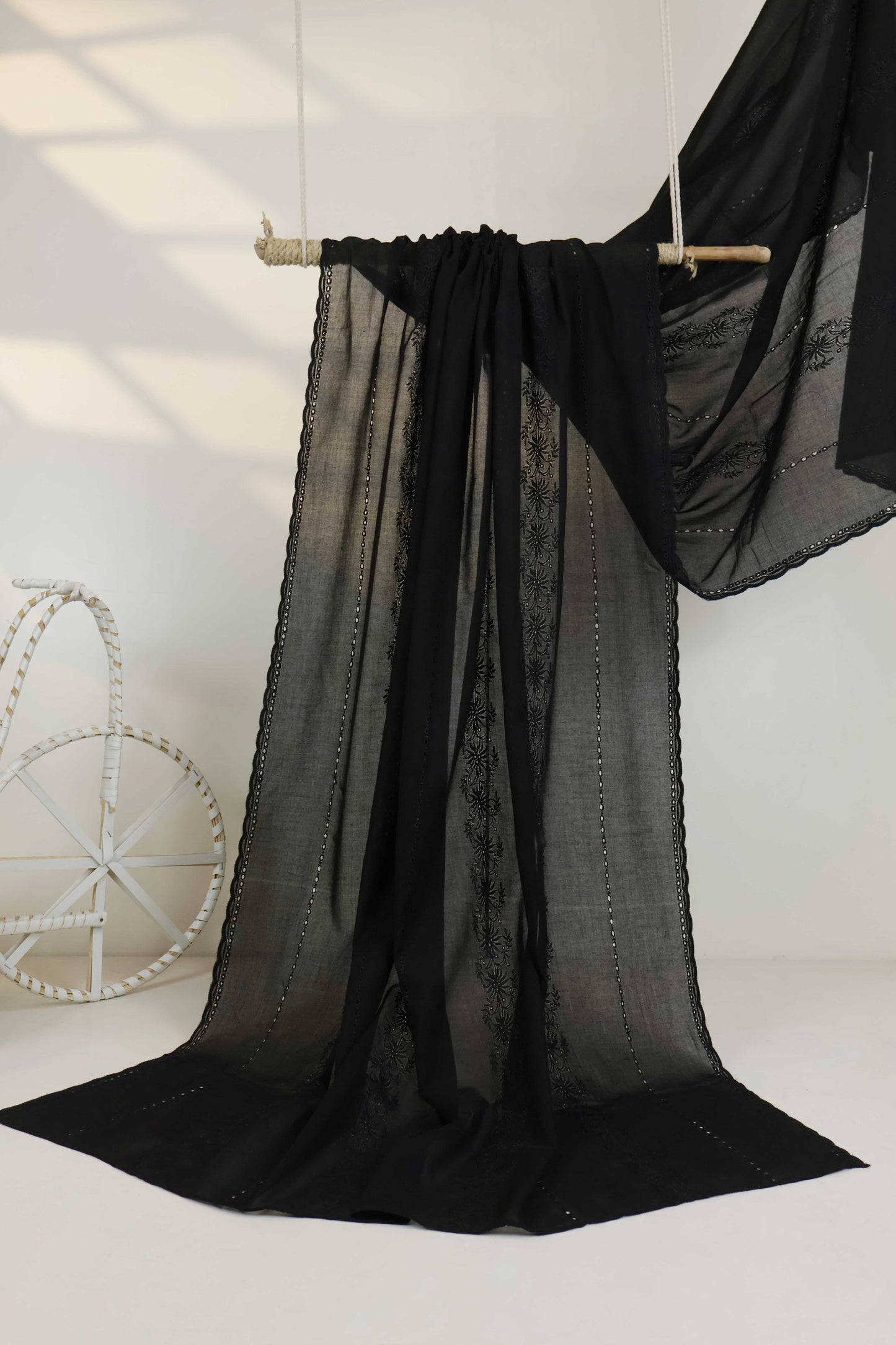 Embroidered Lawn Shawl HLSH229