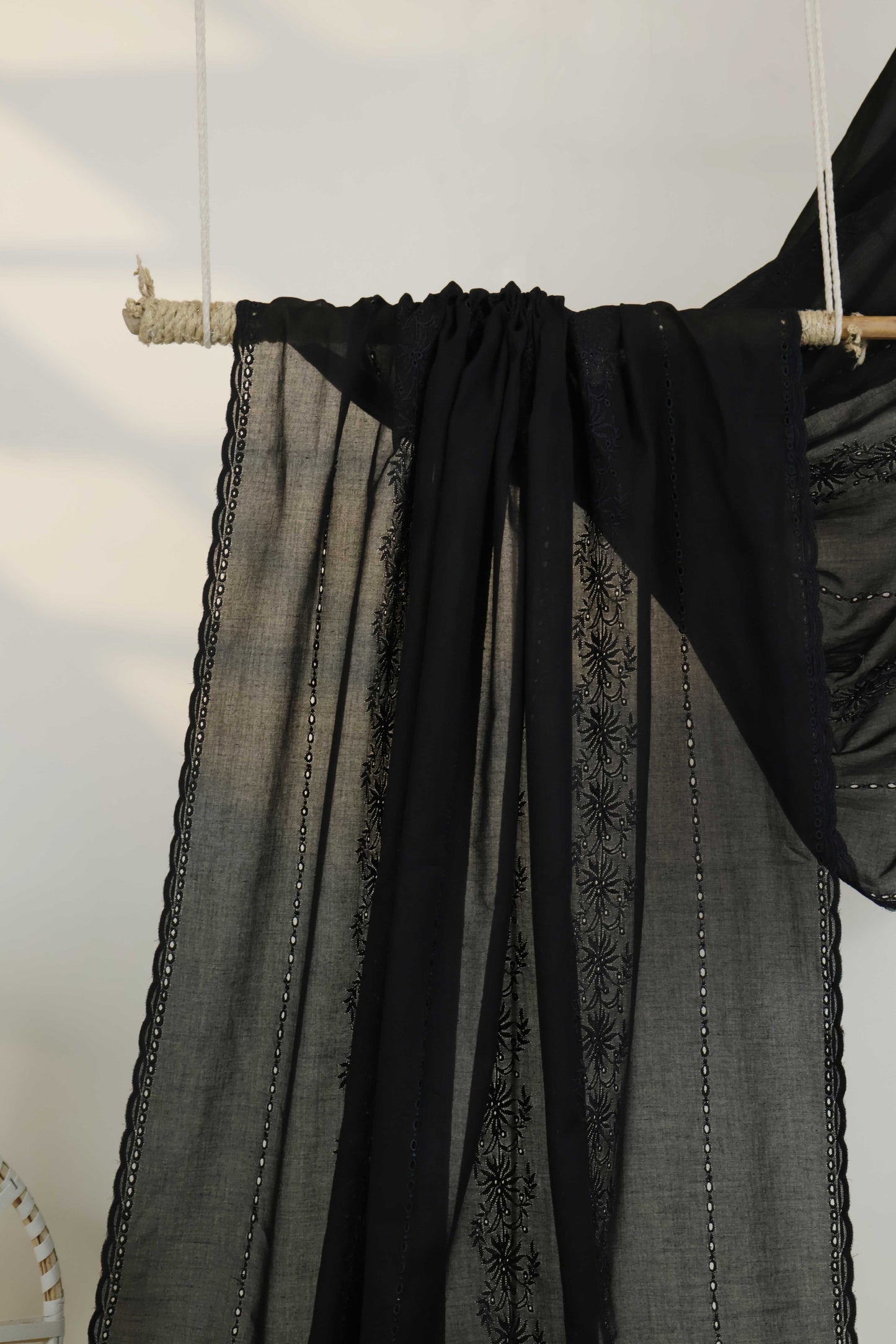 Embroidered Lawn Shawl HLSH229