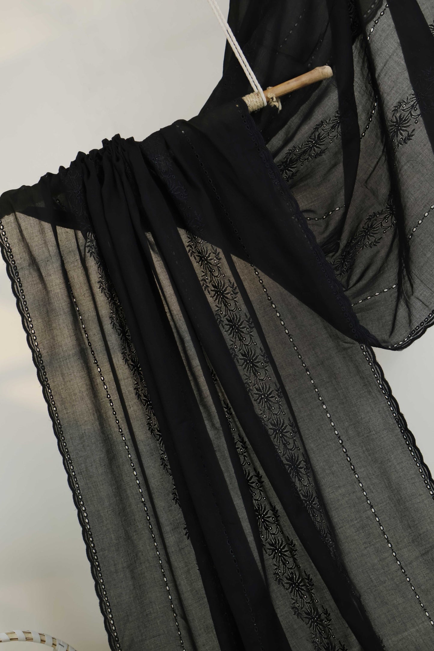 Embroidered Lawn Shawl HLSH229