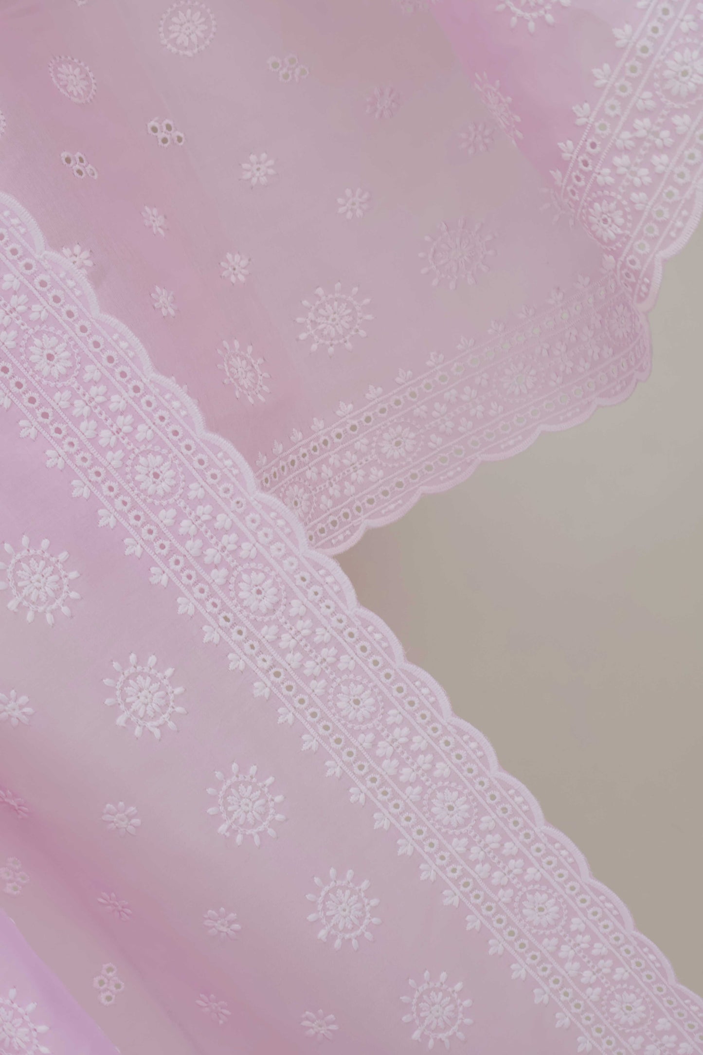 Embroidered Lawn Full Size Shawl 3849G