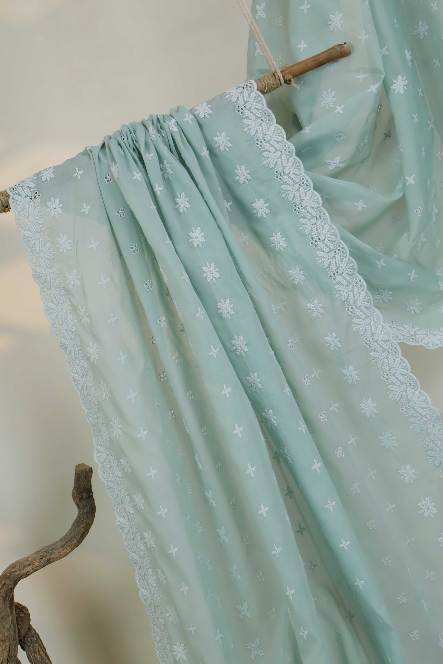Embroidered Lawn Full Size Shawl 3849Q
