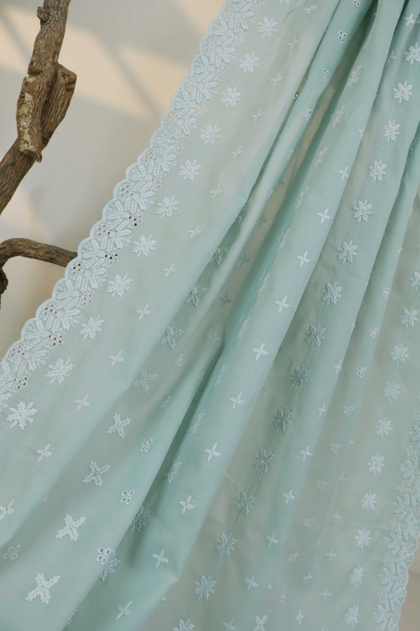 Embroidered Lawn Full Size Shawl 3849Q