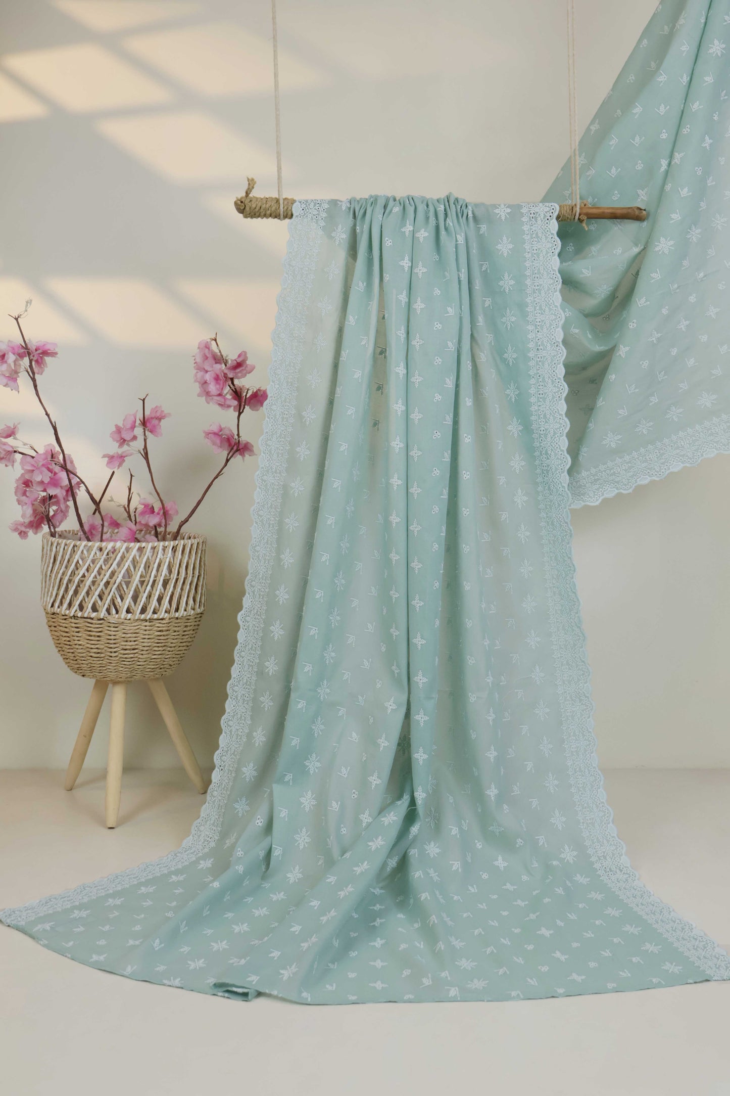 Embroidered Lawn Full Size Shawl 3849P