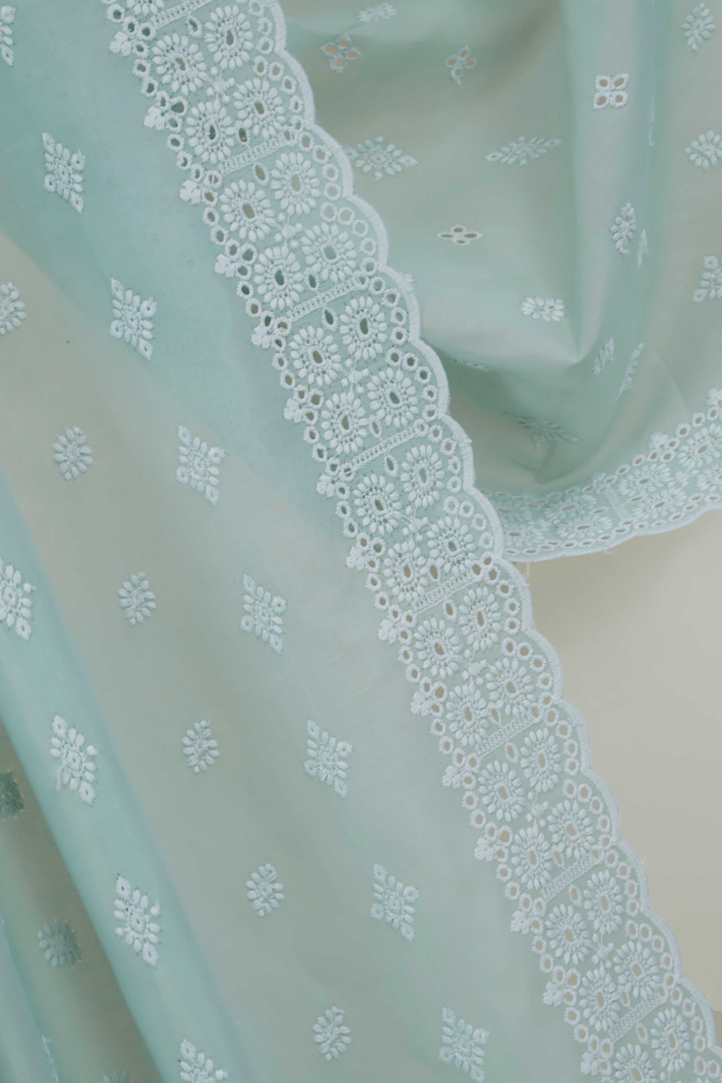 Embroidered Lawn Full Size Shawl 3849O