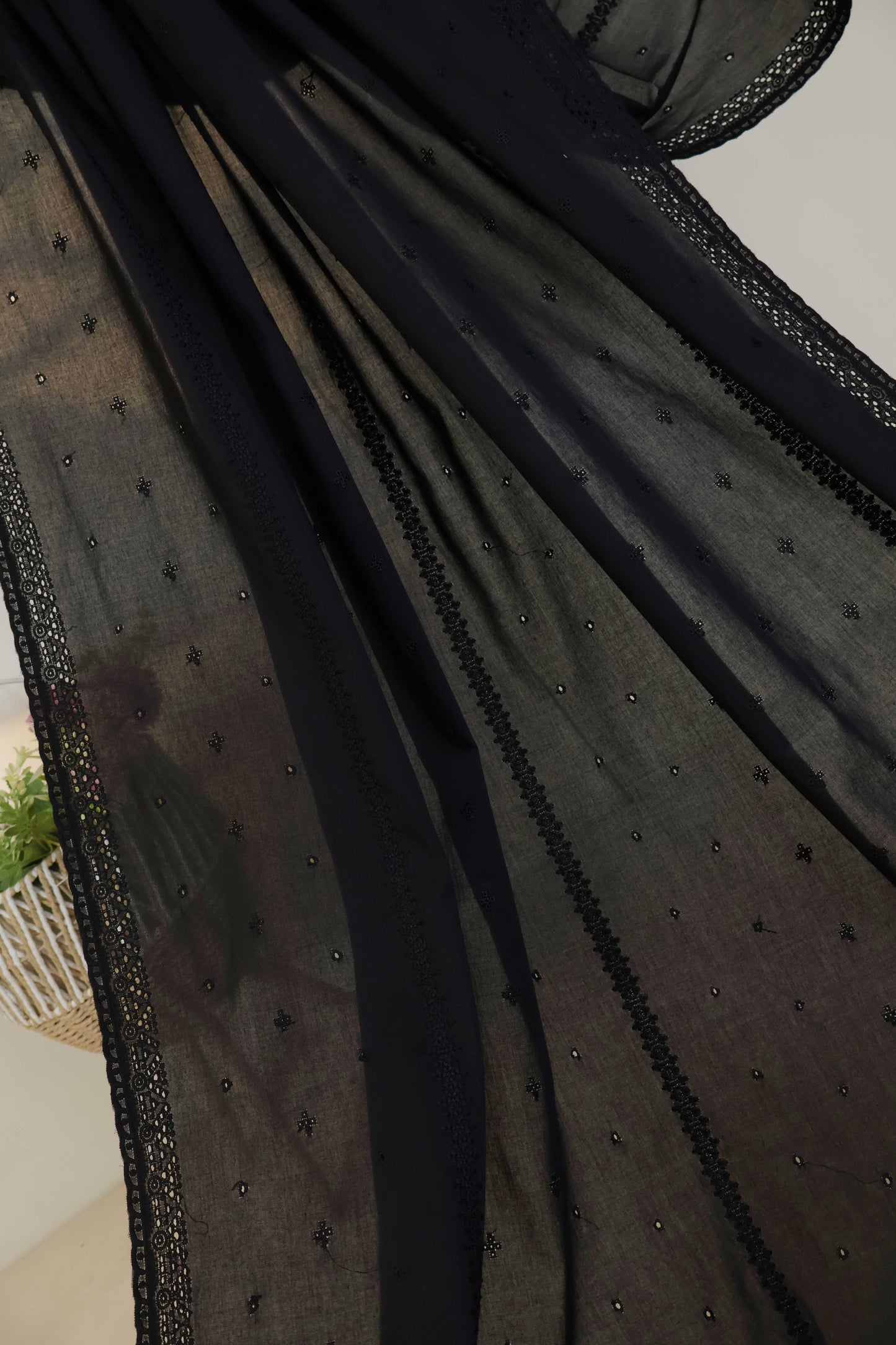 Embroidered Lawn Shawl HLSH233