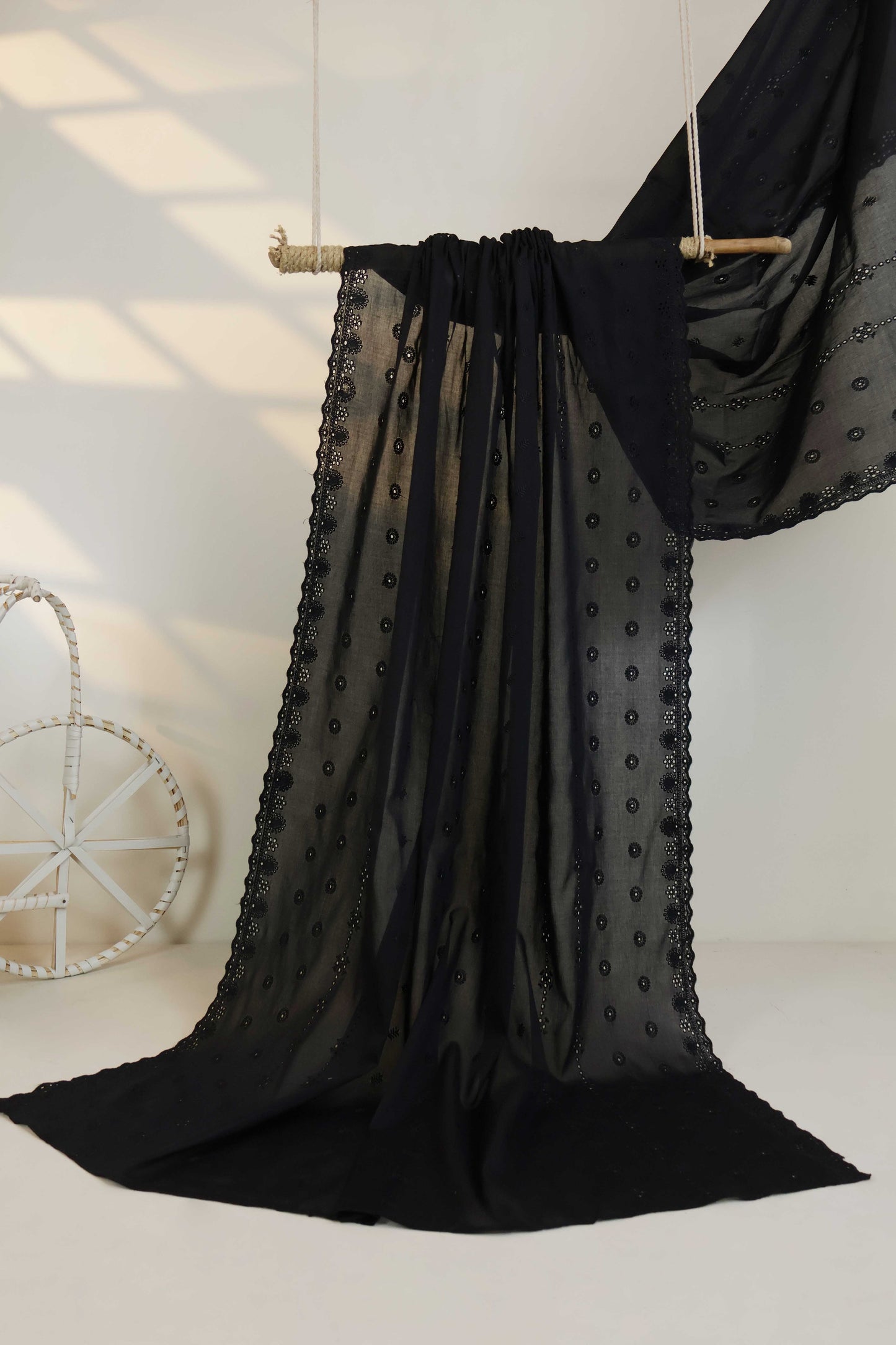 Embroidered Lawn Shawl HLSH232