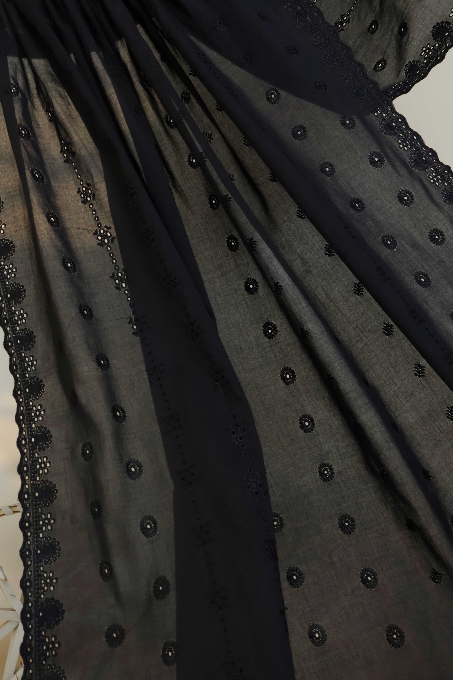 Embroidered Lawn Shawl HLSH232