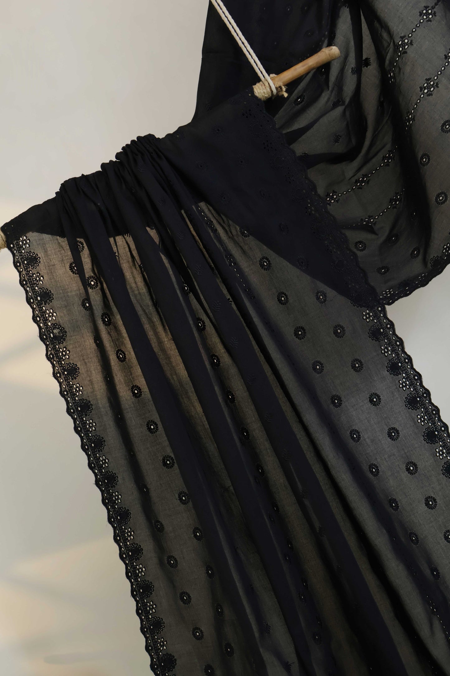 Embroidered Lawn Shawl HLSH232