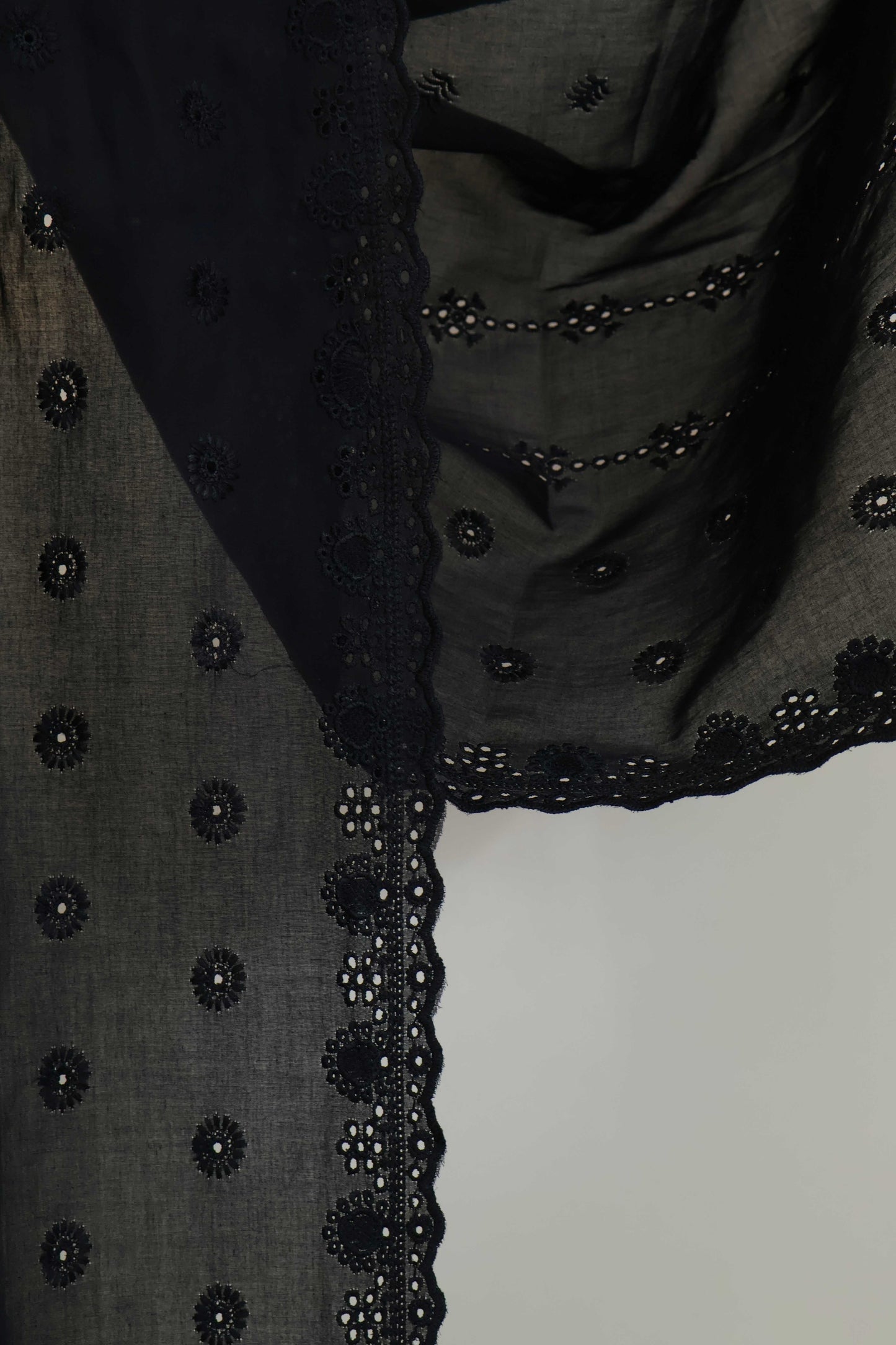 Embroidered Lawn Shawl HLSH232