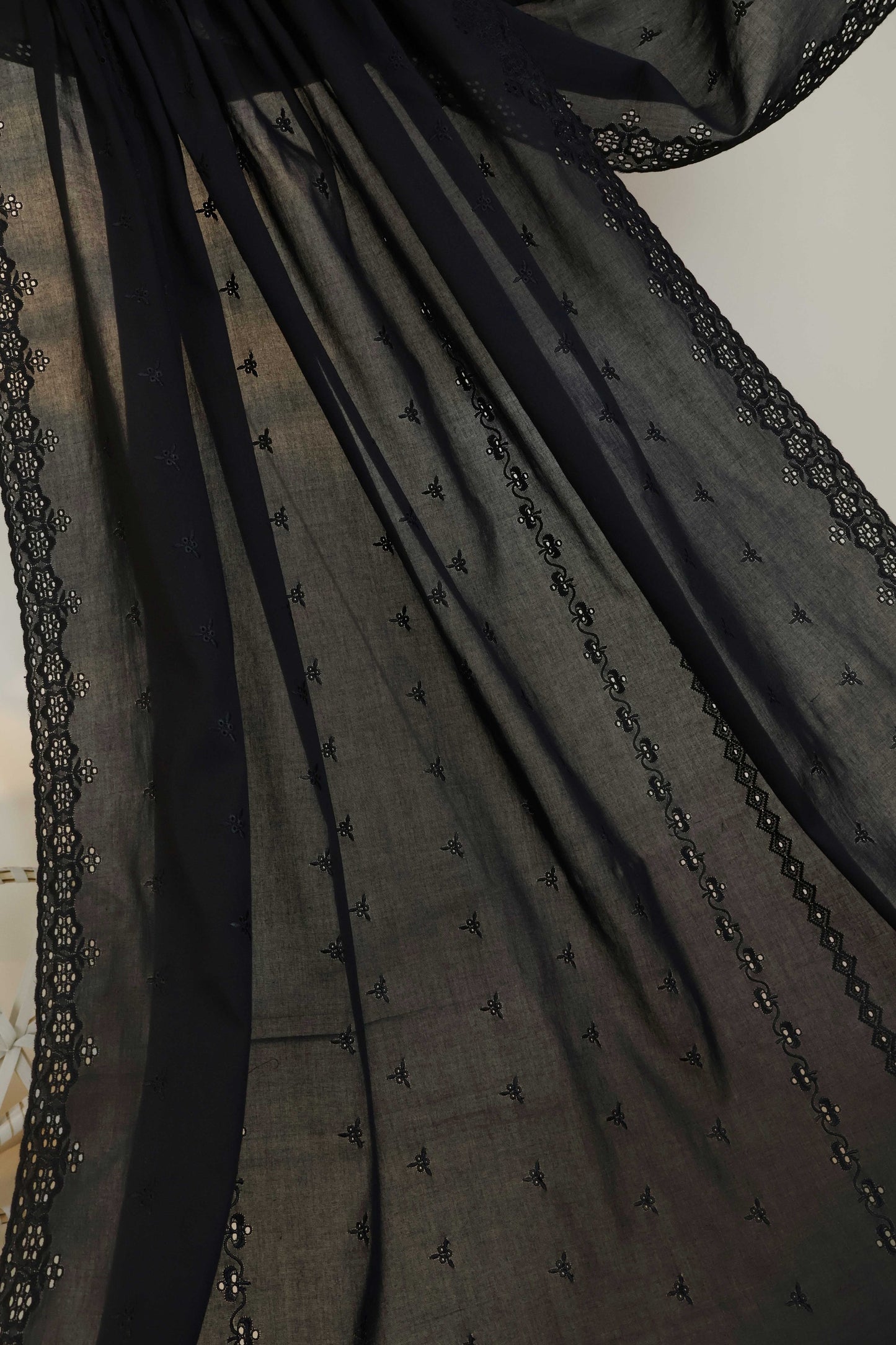 Embroidered Lawn Shawl HLSH231