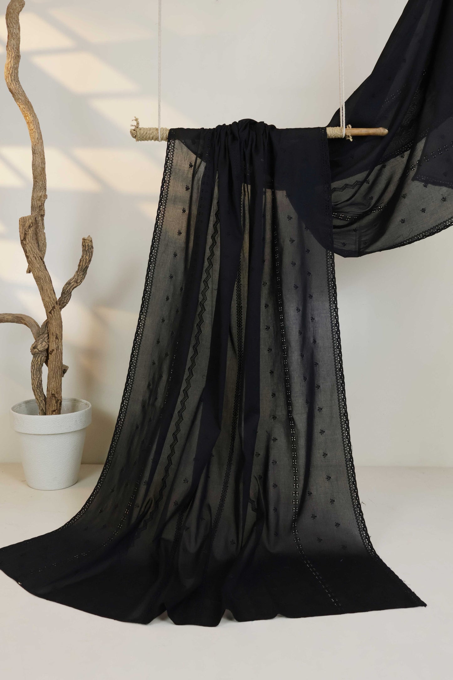 Embroidered Lawn Shawl HLSH230