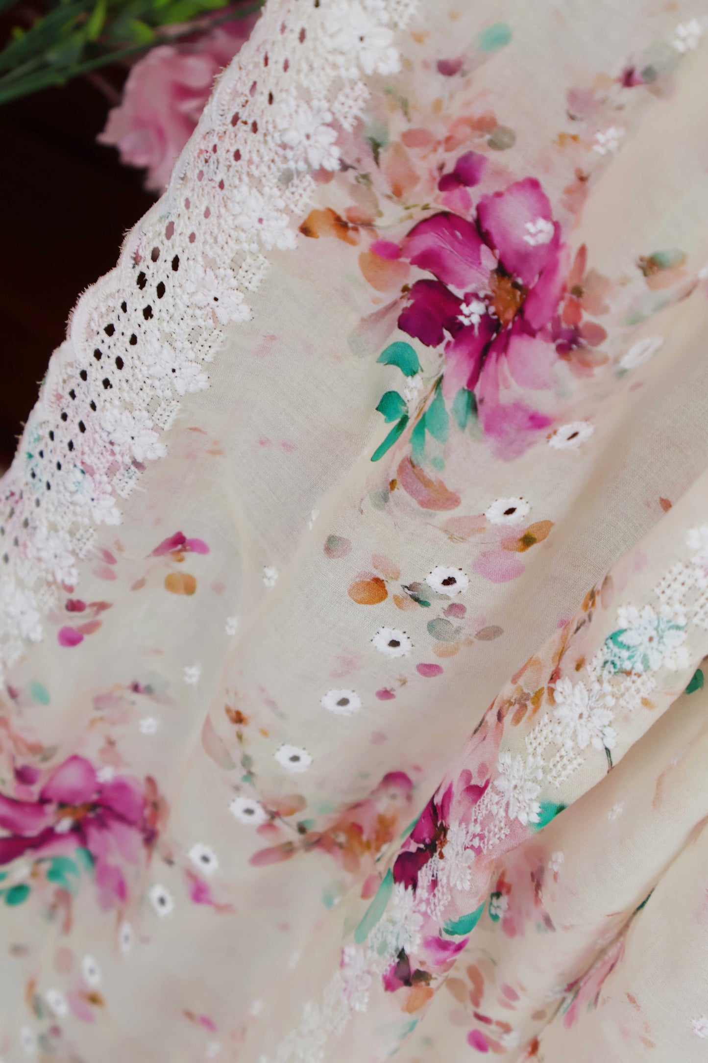 Embroidered Lawn Shawl 3636F