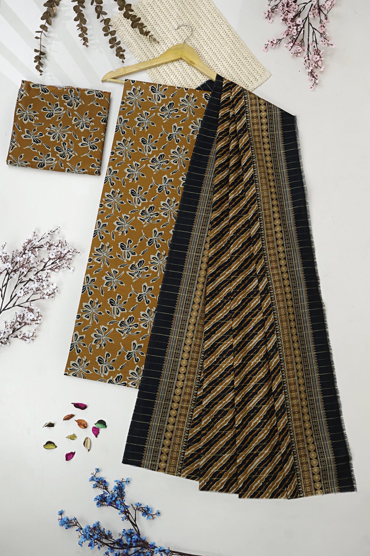 3Piece – Printed Khaddar Suit BSK2607