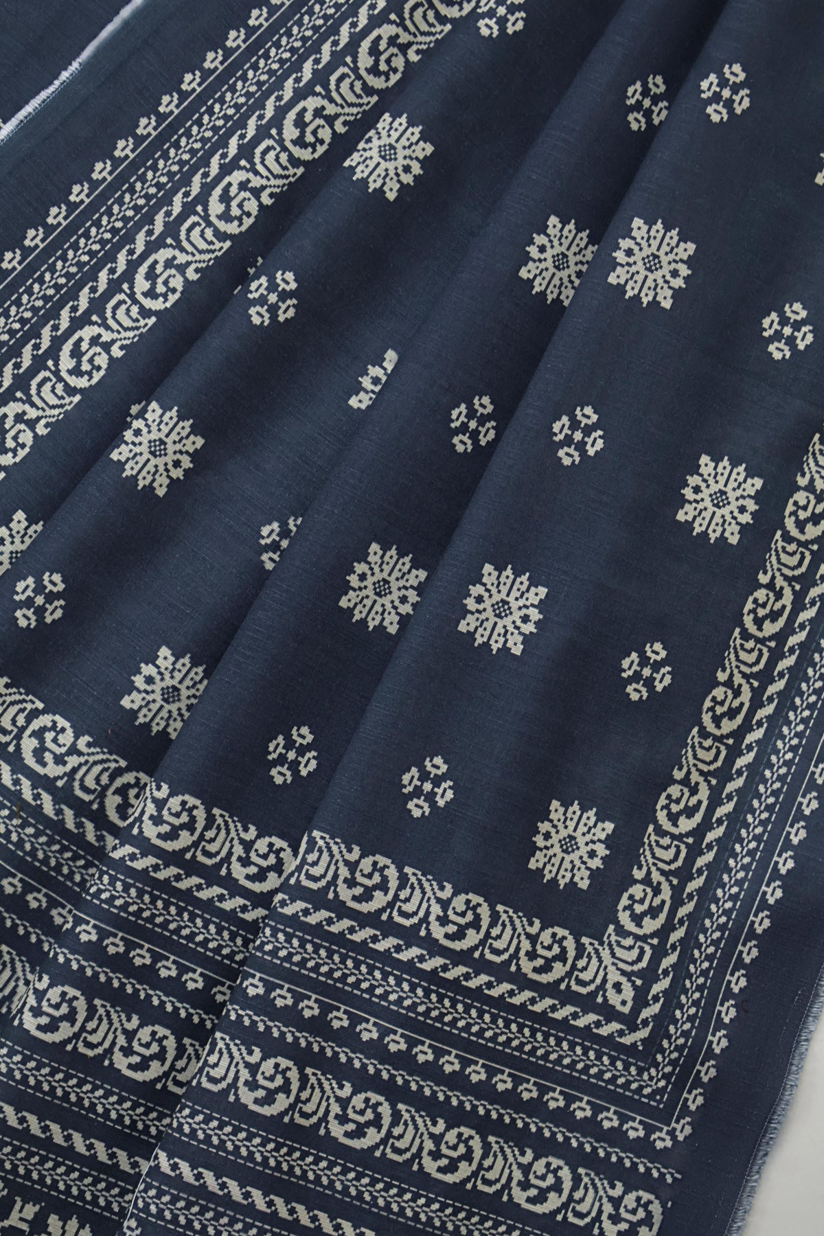 3Piece – Printed Khaddar Suit BSK2604