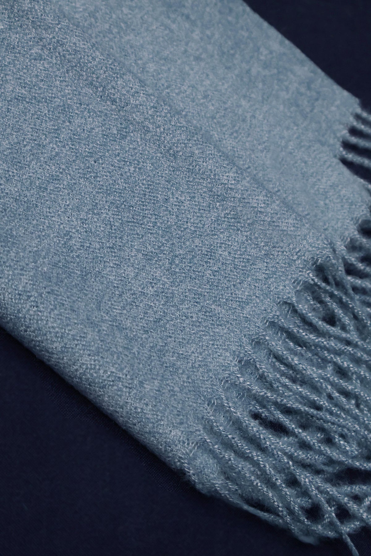 Embroidered Pure Wool Stoler WST07