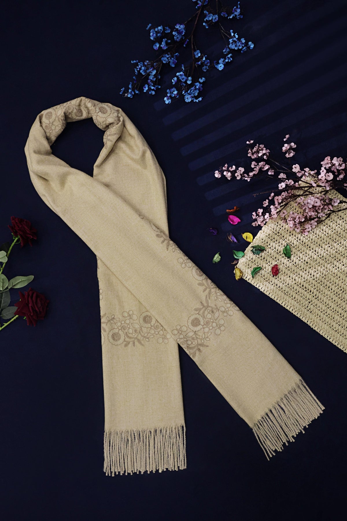 Embroidered Pure Wool Stoler WST06