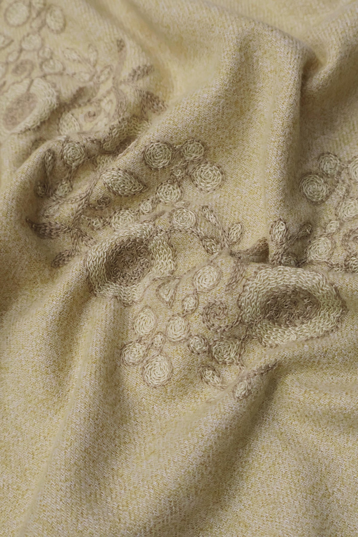 Embroidered Pure Wool Stoler WST06