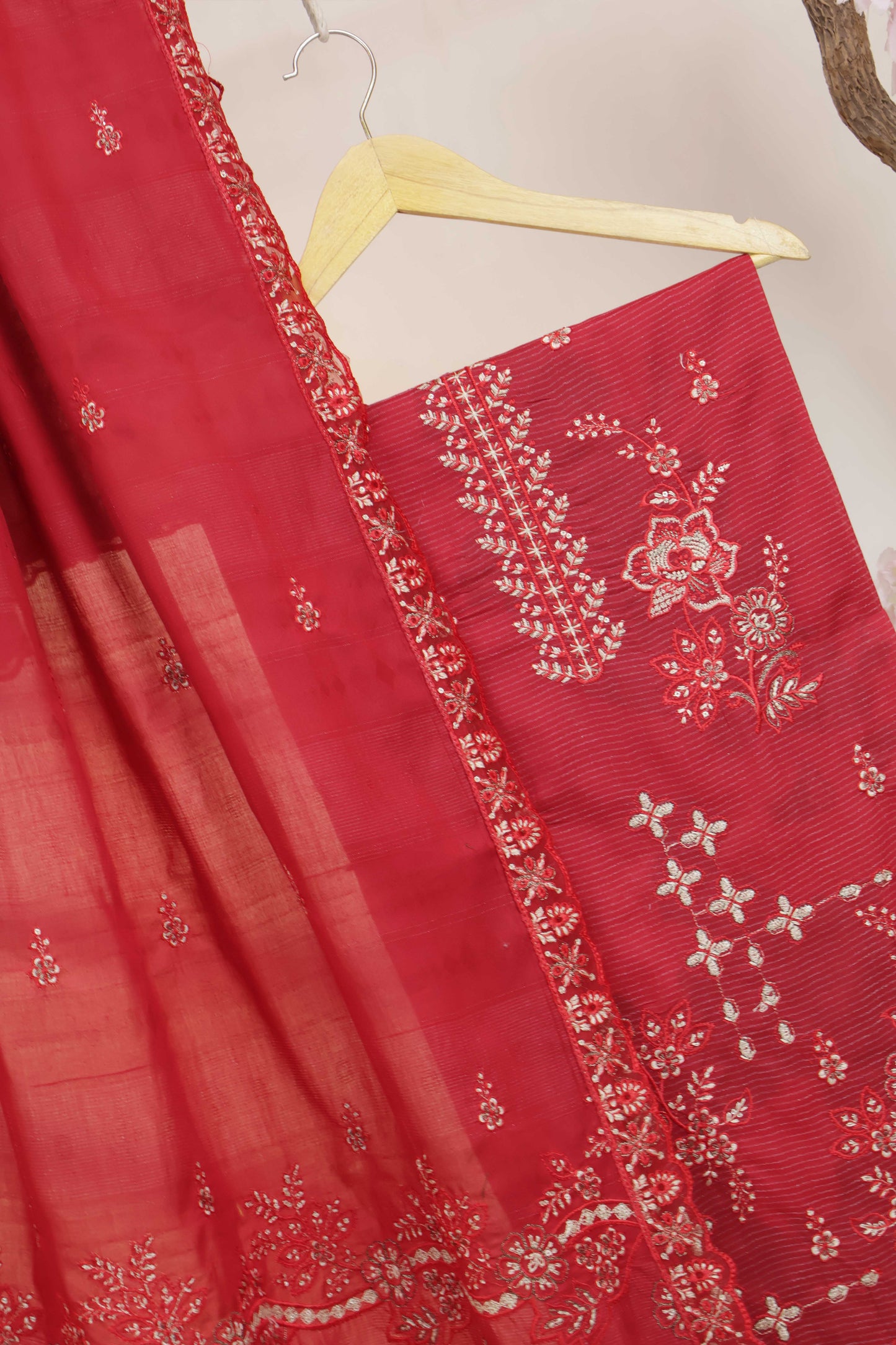 3Piece-Lawn Embroidered Suit V501A