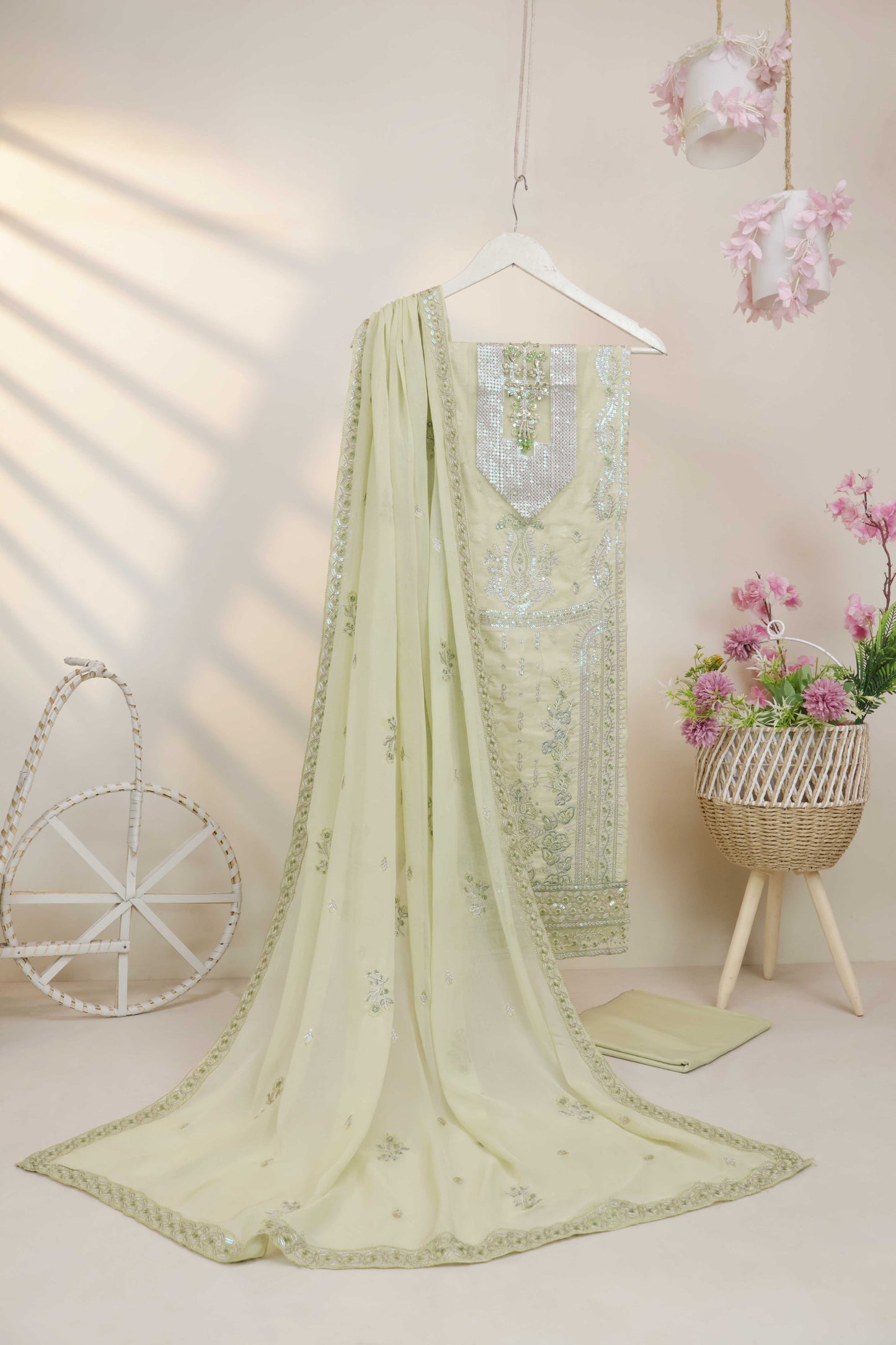 Luxury Lawn Embroidered Suit V521B
