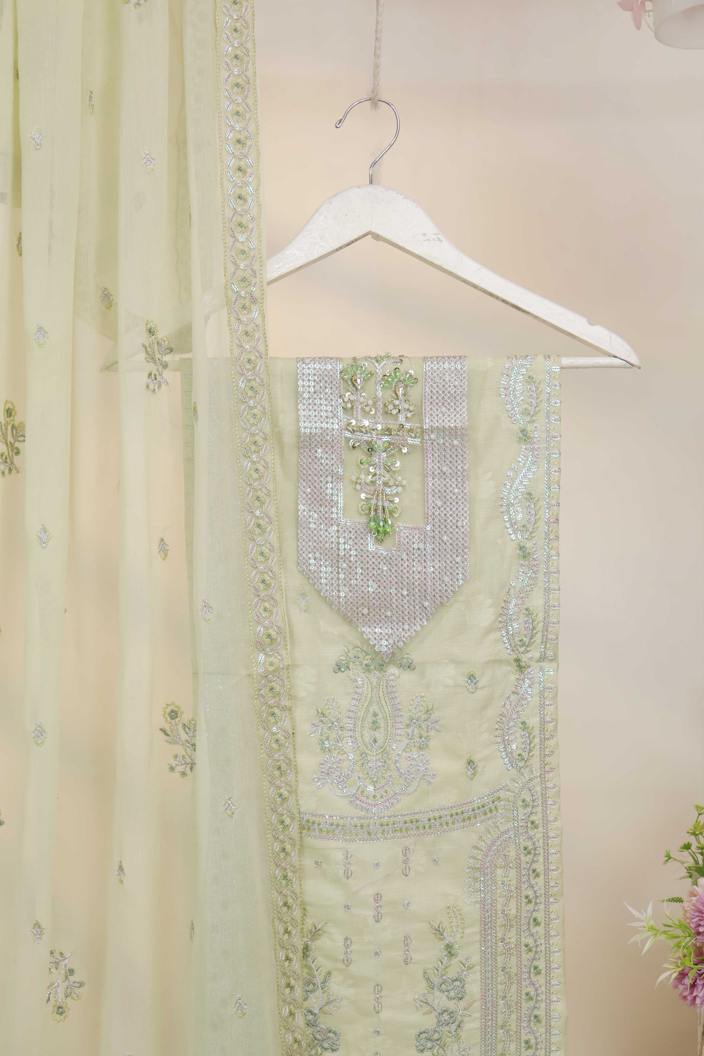 Luxury Lawn Embroidered Suit V521B