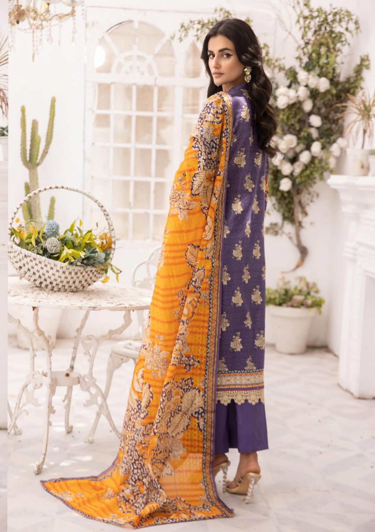 3Piece - Superior Printed Lawn Suit Carnation  D028