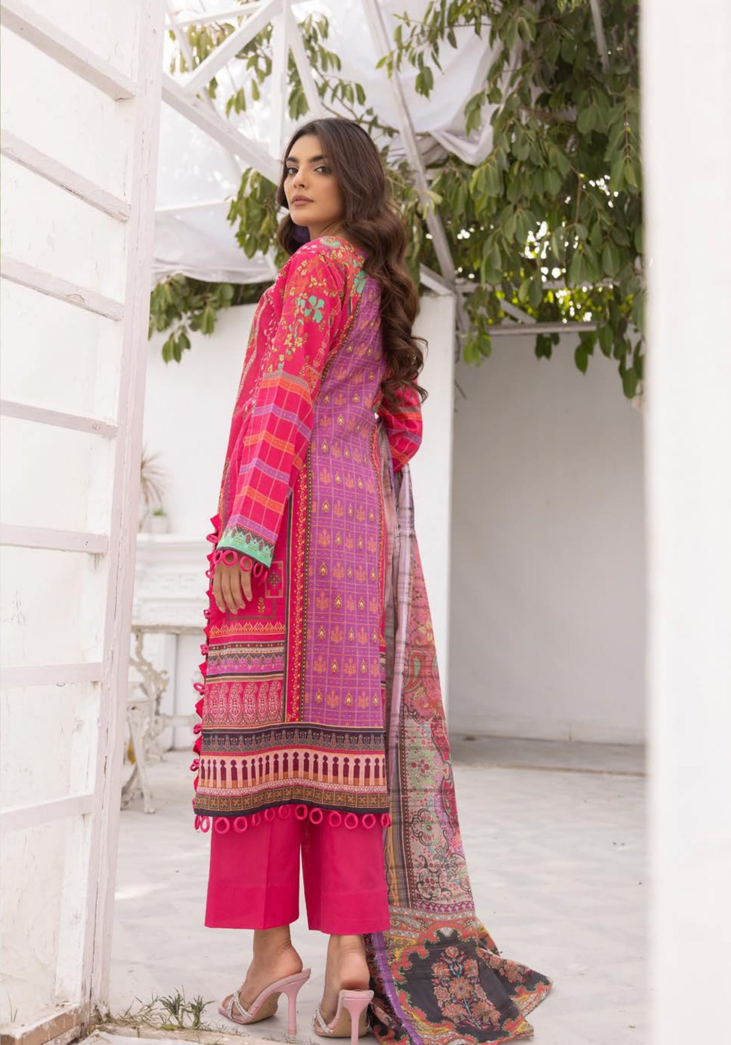 3Piece - Superior Printed Lawn Suit Carnation  D020