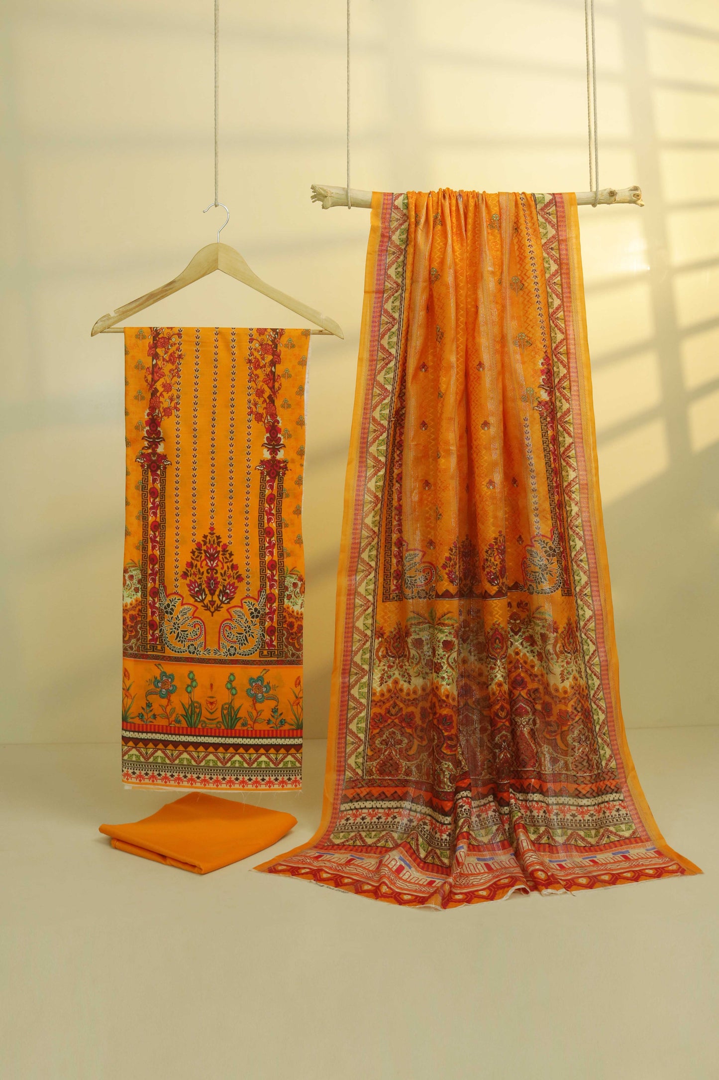 3Piece - Superior Printed Lawn Suit Carnation CR33