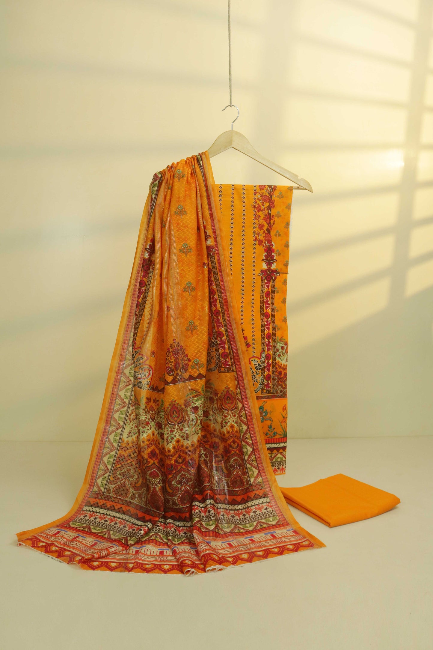 3Piece - Superior Printed Lawn Suit Carnation CR33