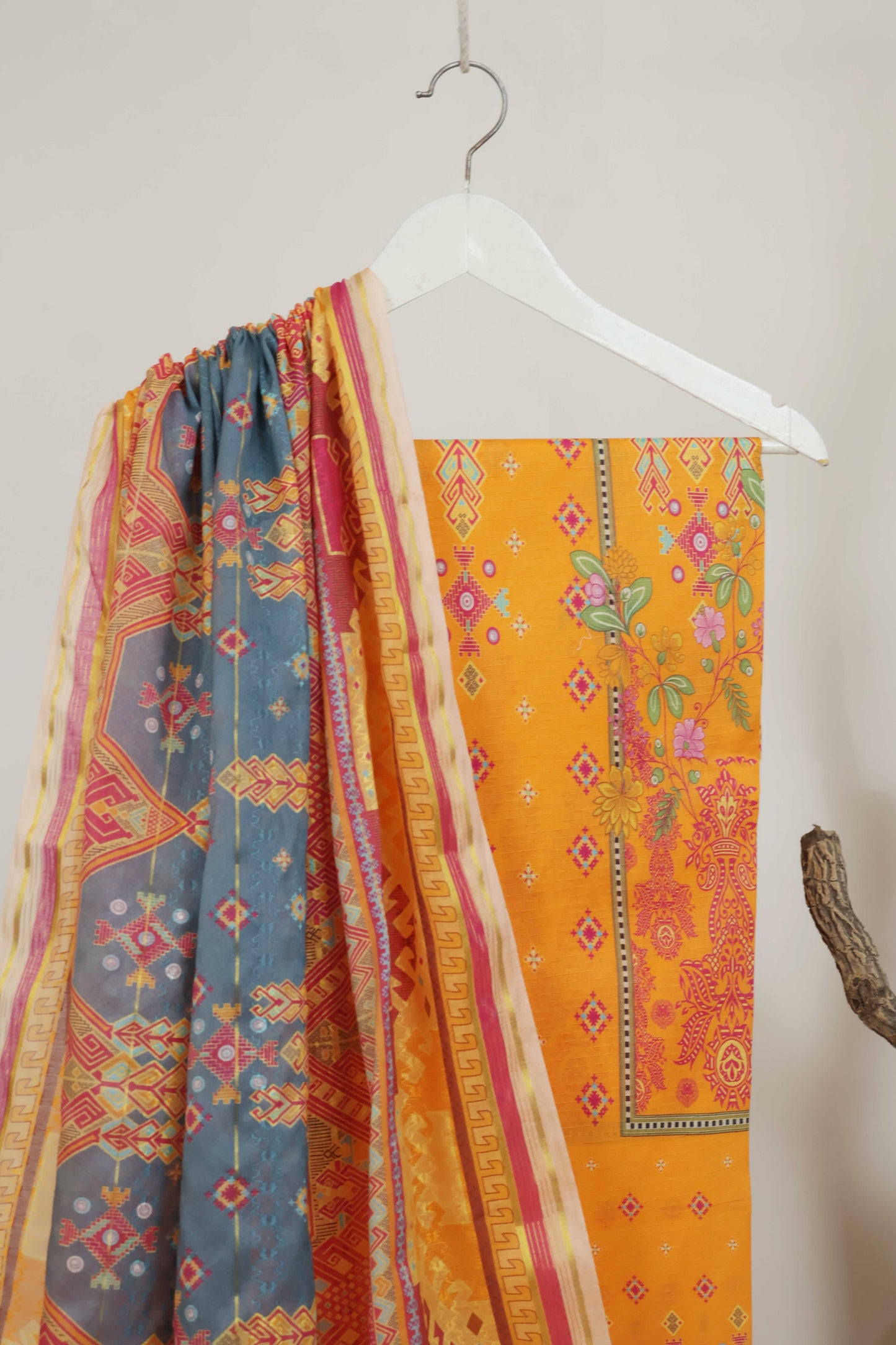 3Piece - Superior Printed Lawn Suit Carnation CR30