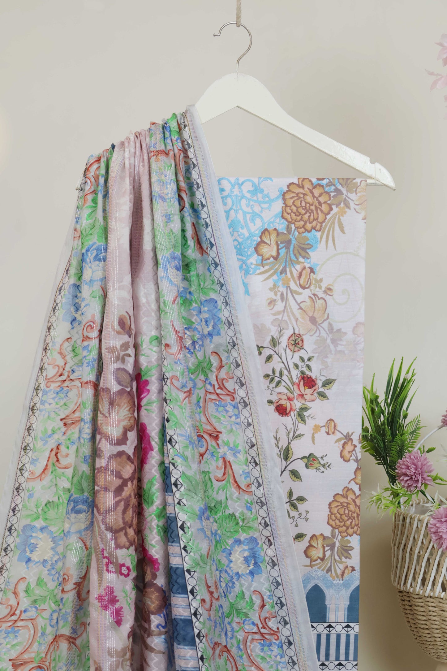 3Piece - Superior Printed Lawn Suit Carnation CR27