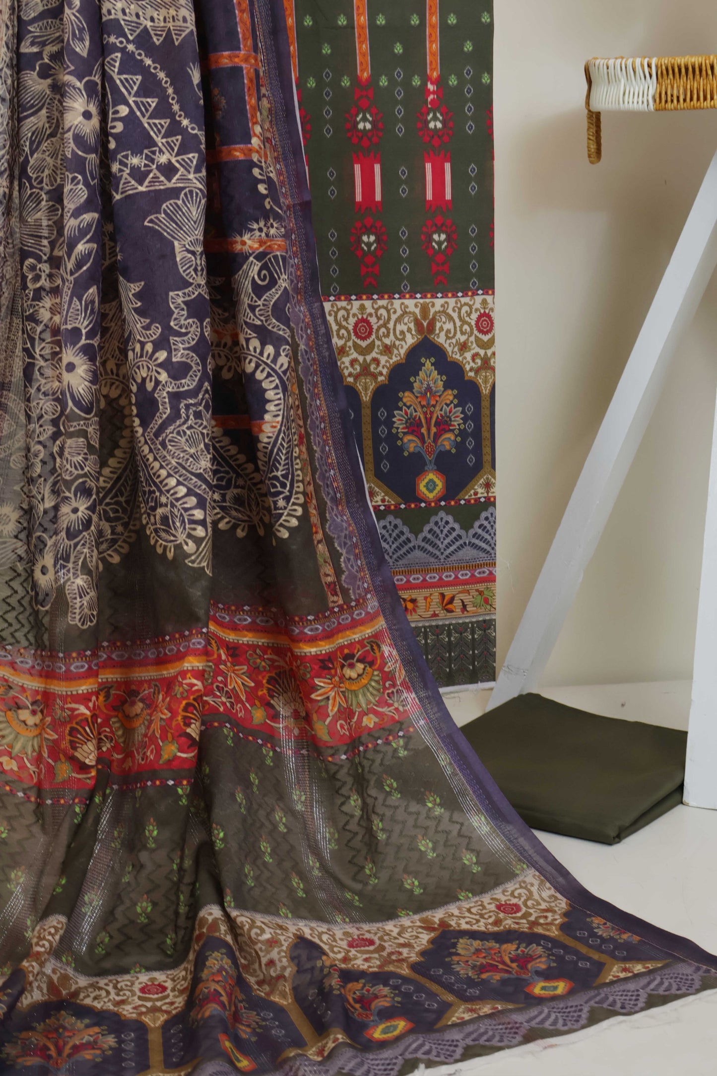 3Piece - Superior Printed Lawn Suit Carnation CR20