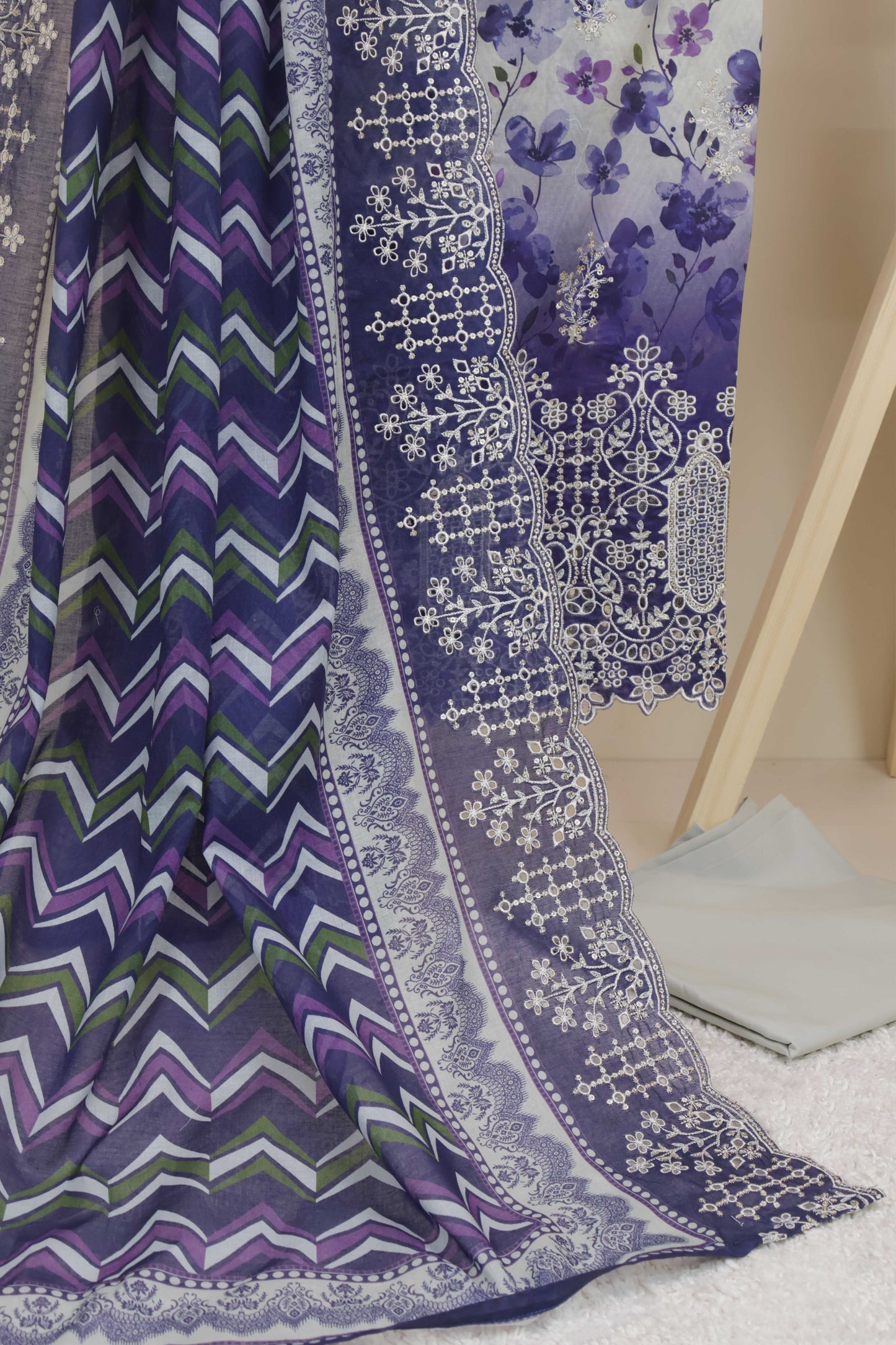 3piece-Luxury Lawn Embroidered Suit ELBS01