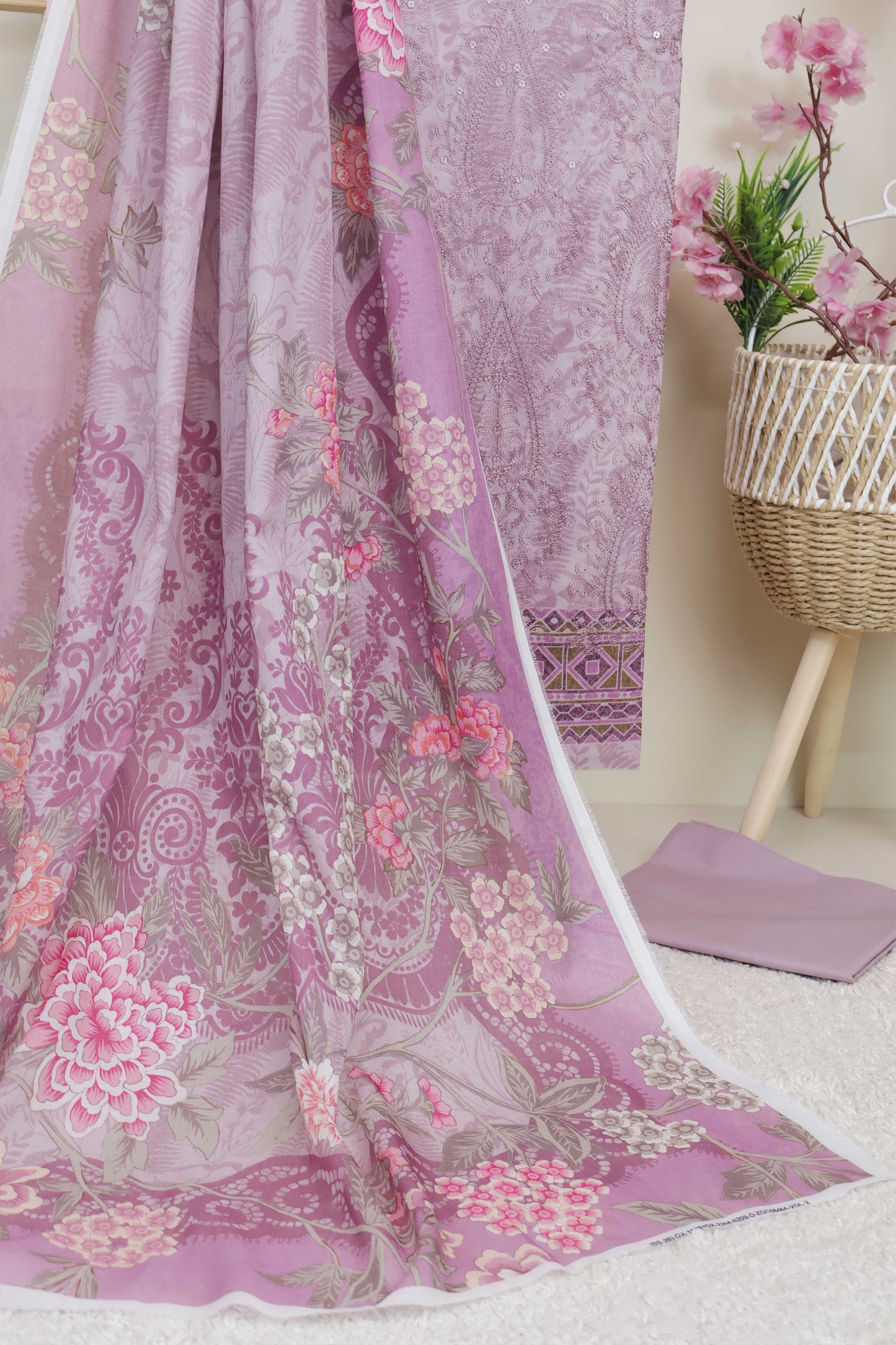 3-Piece Lawn Embroidered Suit V1D06