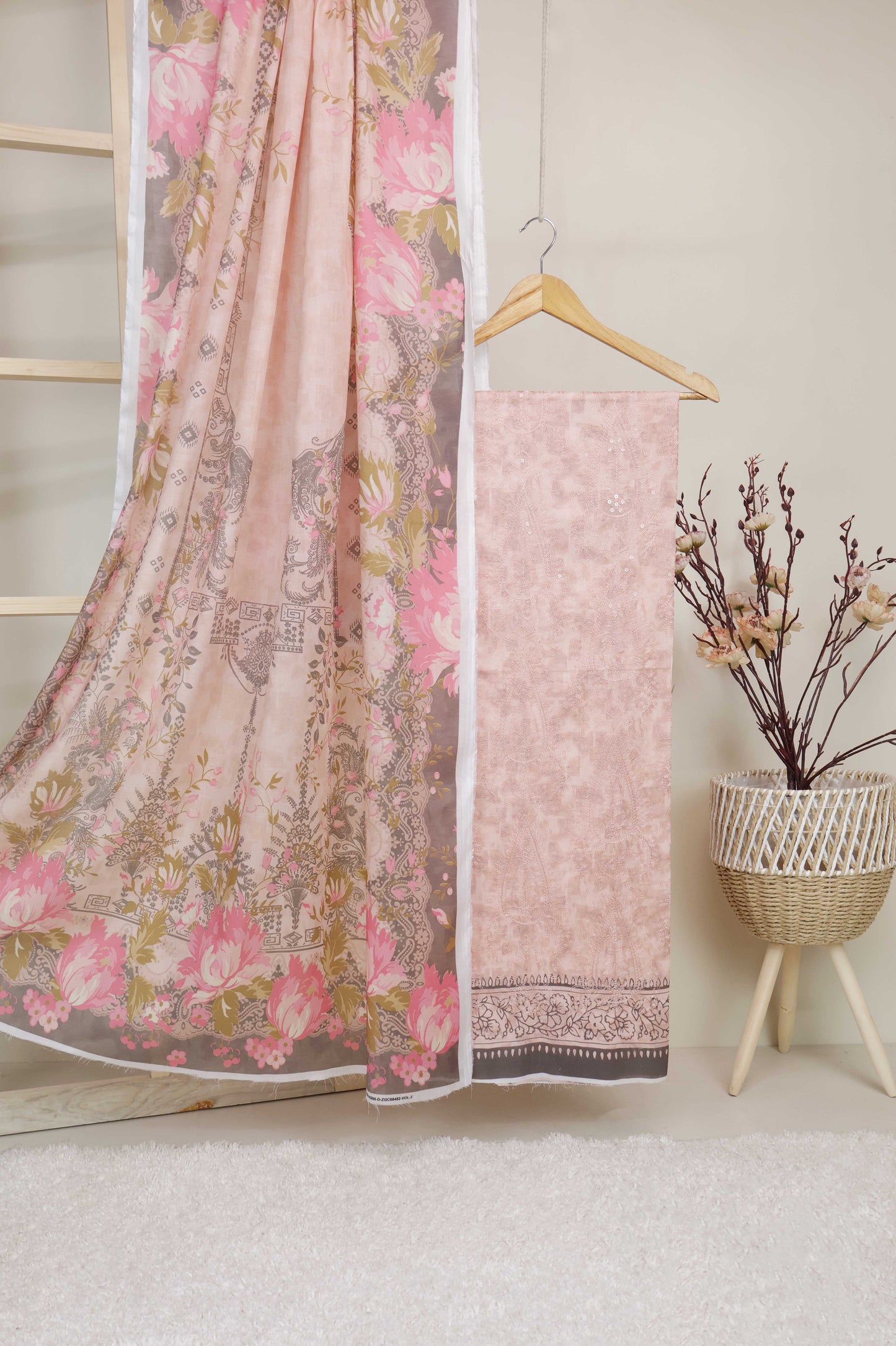 3-Piece Lawn Embroidered Suit V1D03