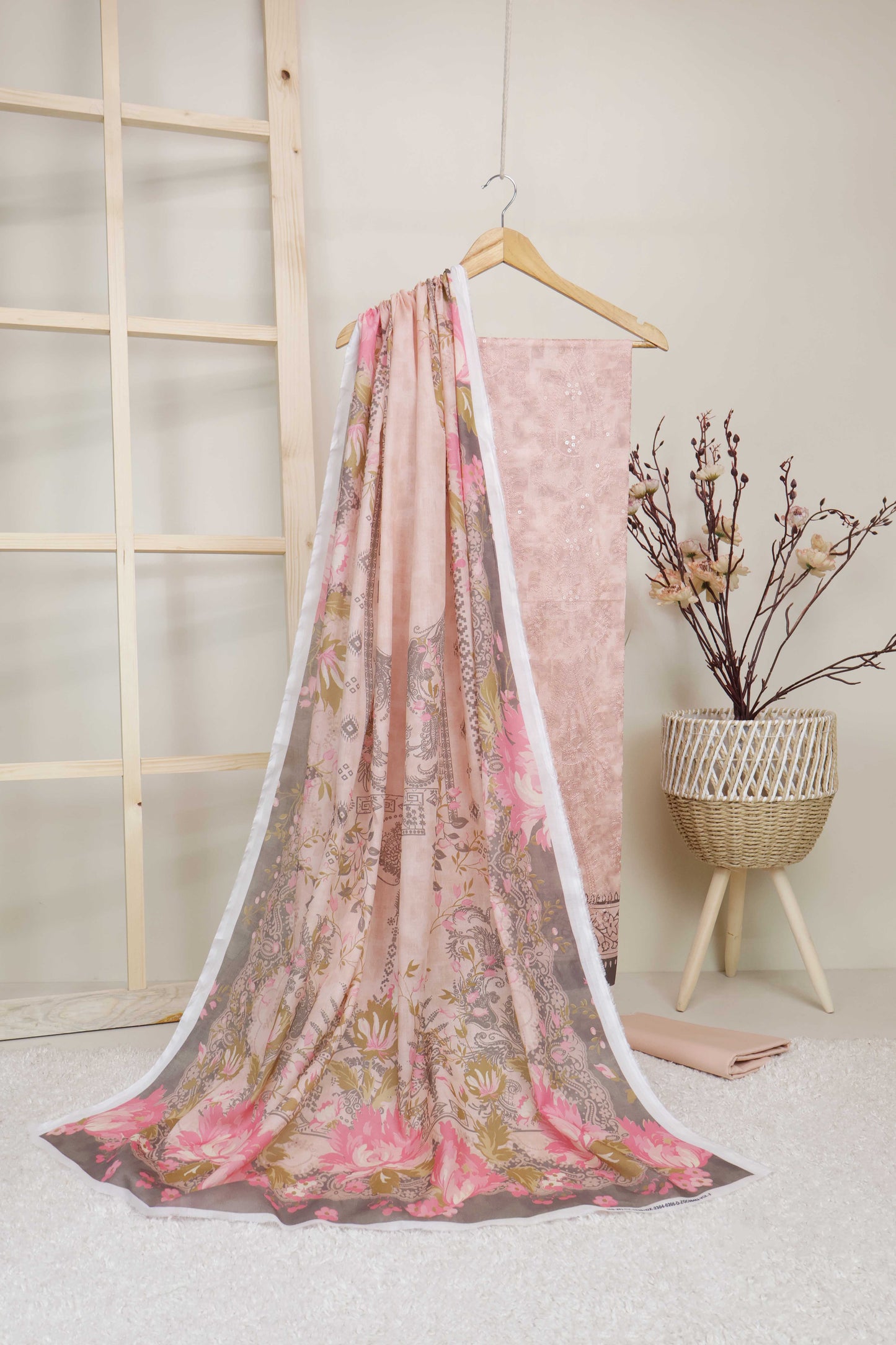 3-Piece Lawn Embroidered Suit V1D03