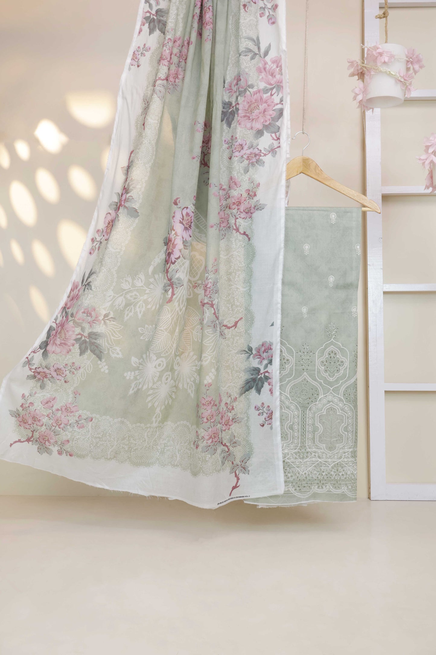 3-Piece Lawn Embroidered Suit V4D05