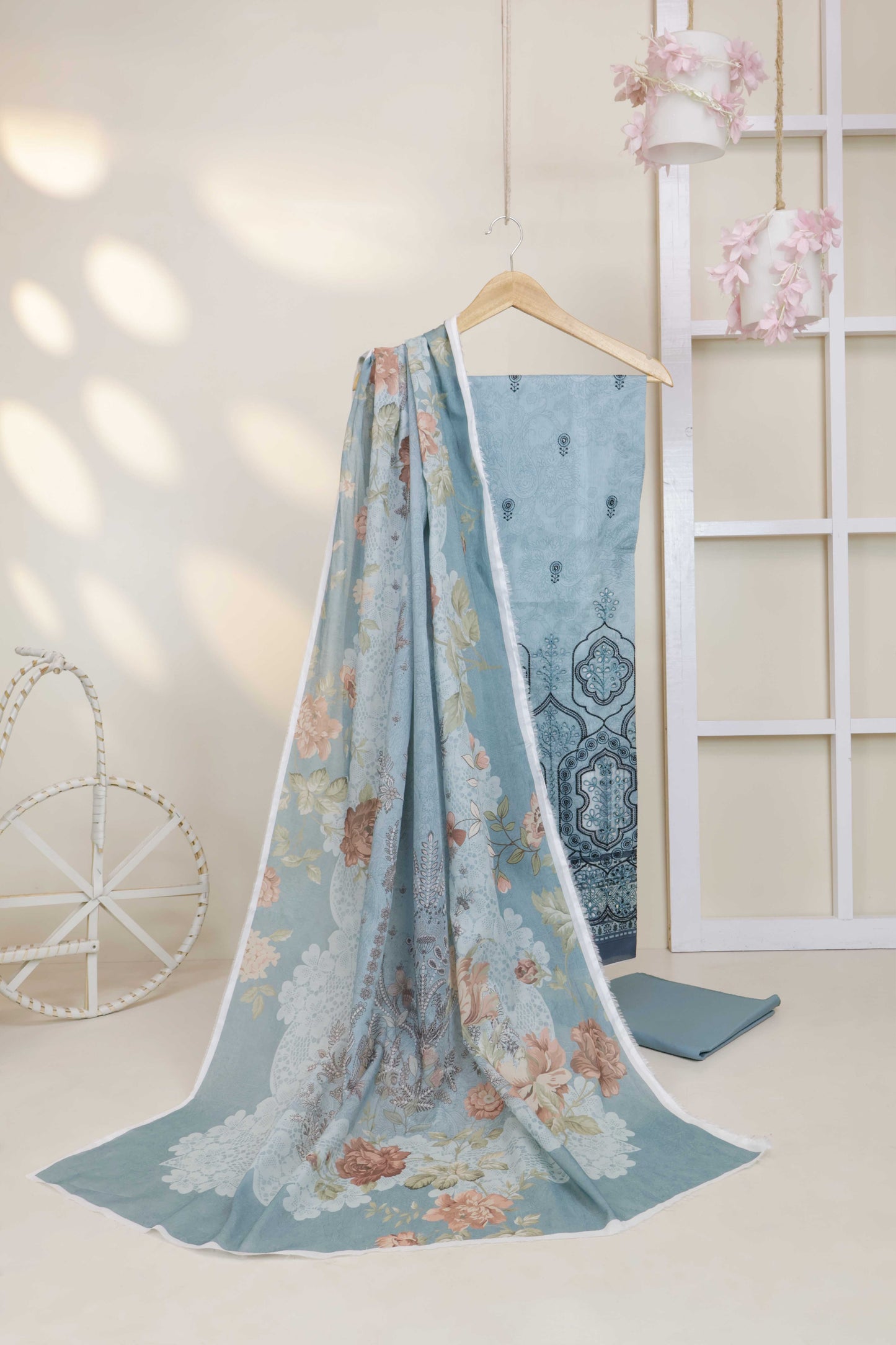 3-Piece Lawn Embroidered Suit V4D01